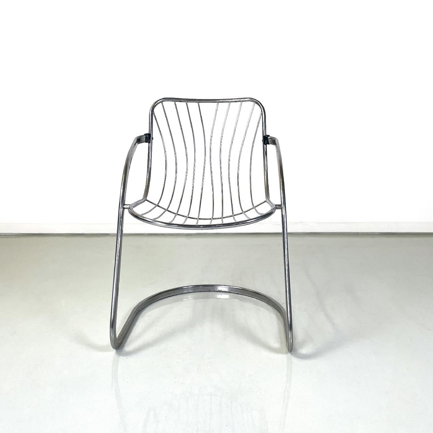 Modern Italian modern chair in curved tubular chromed steel, 1970s For Sale