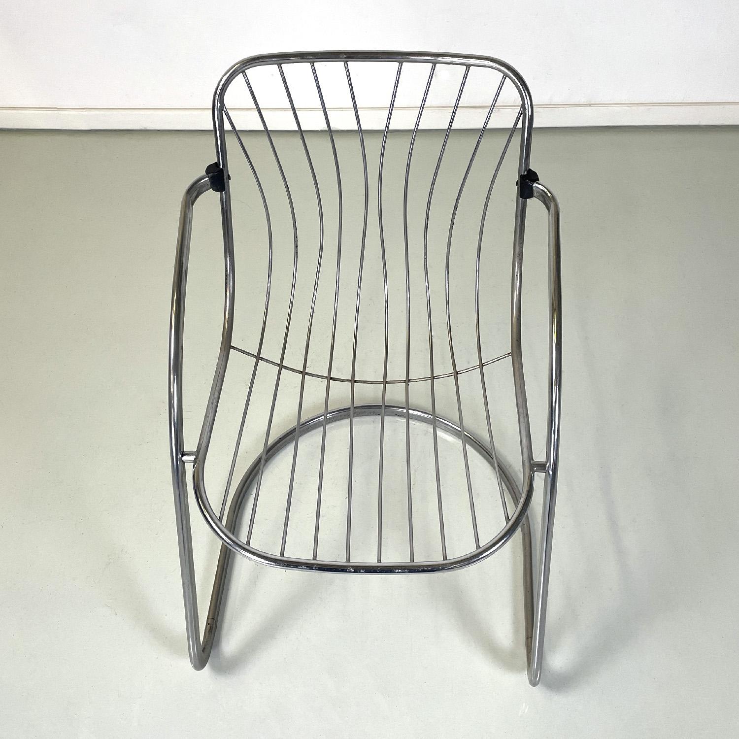 Late 20th Century Italian modern chair in curved tubular chromed steel, 1970s For Sale
