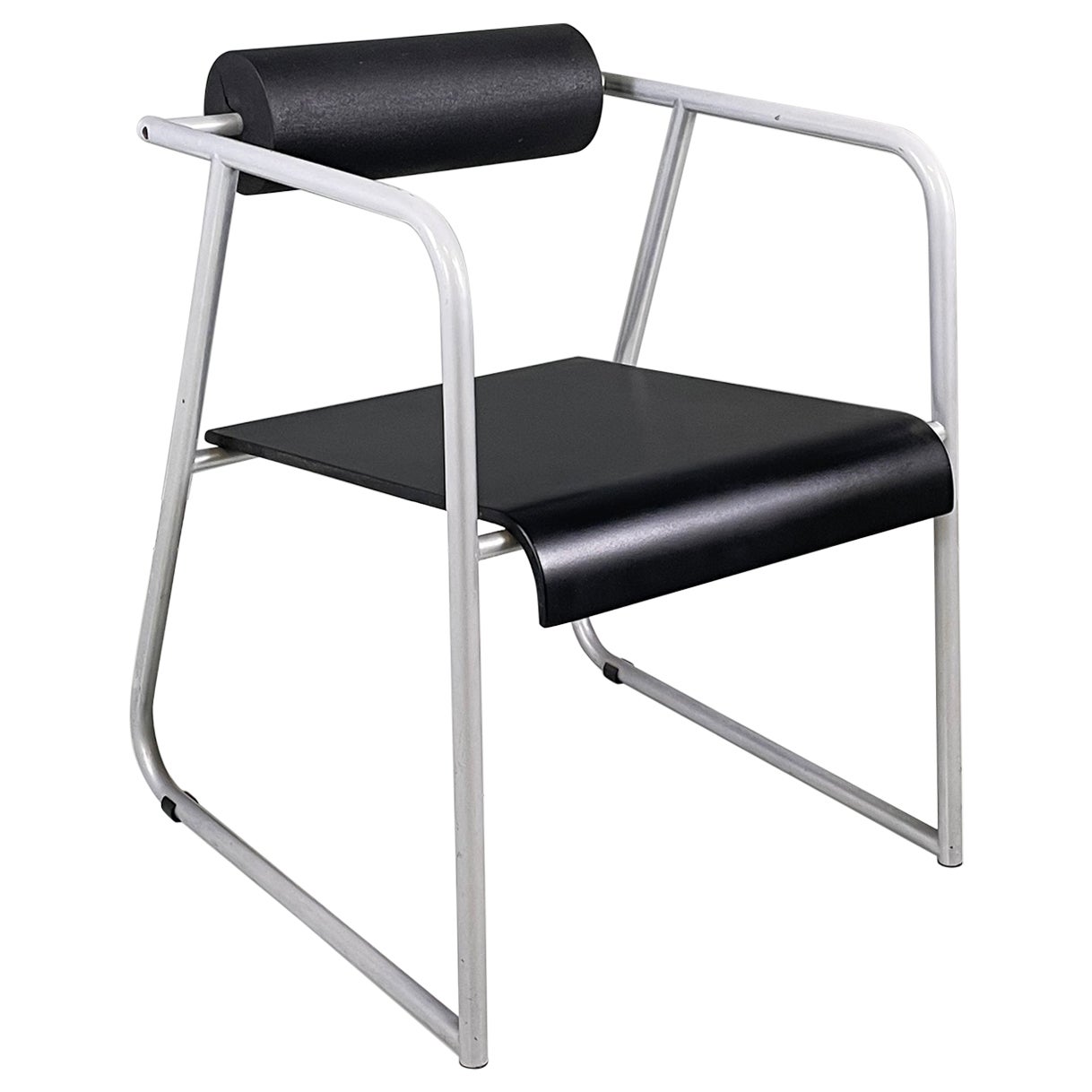 Silla moderna italiana de metal gris, caucho negro y madera, años 80