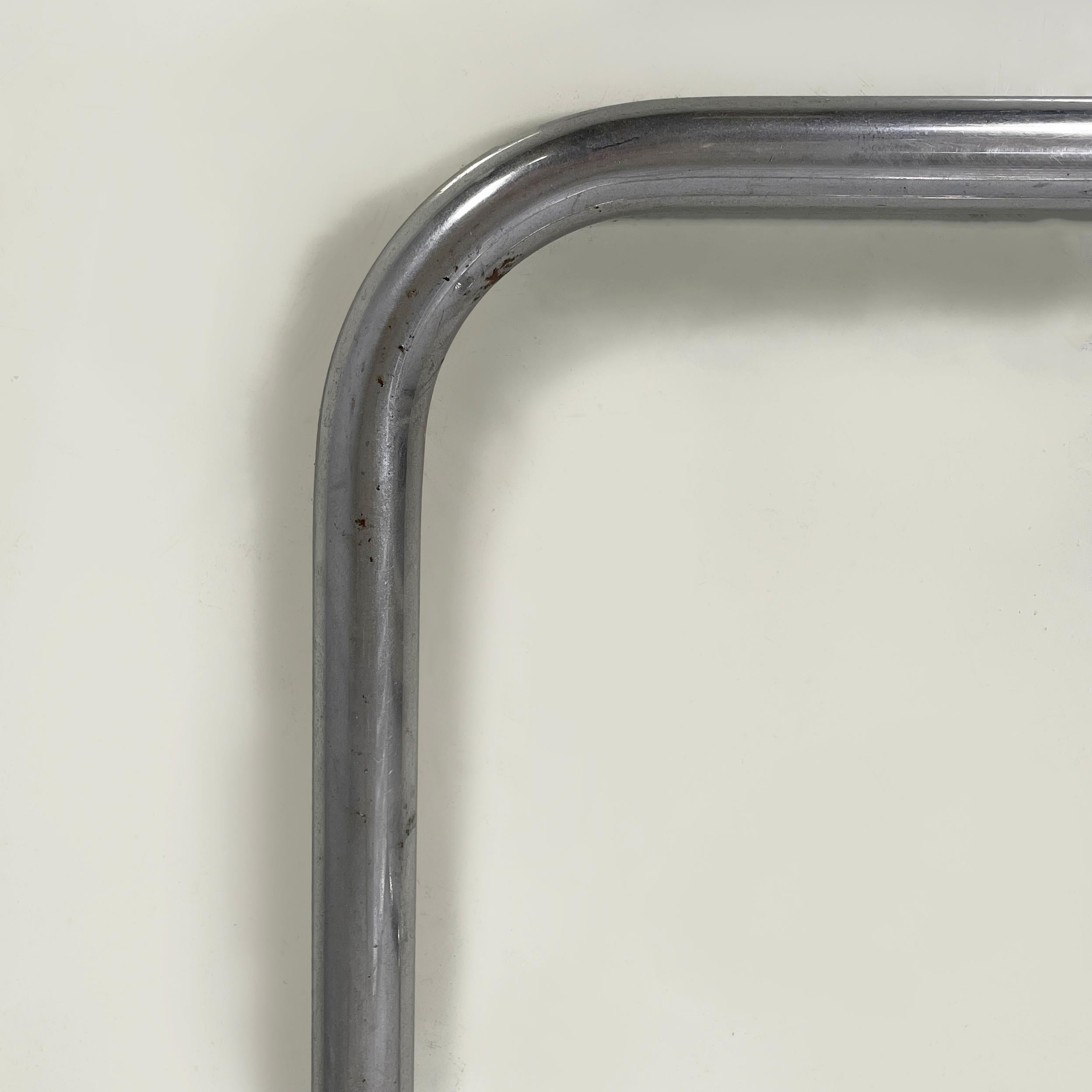 Italian modern Chair in metal rods and tubing, 1970s 10