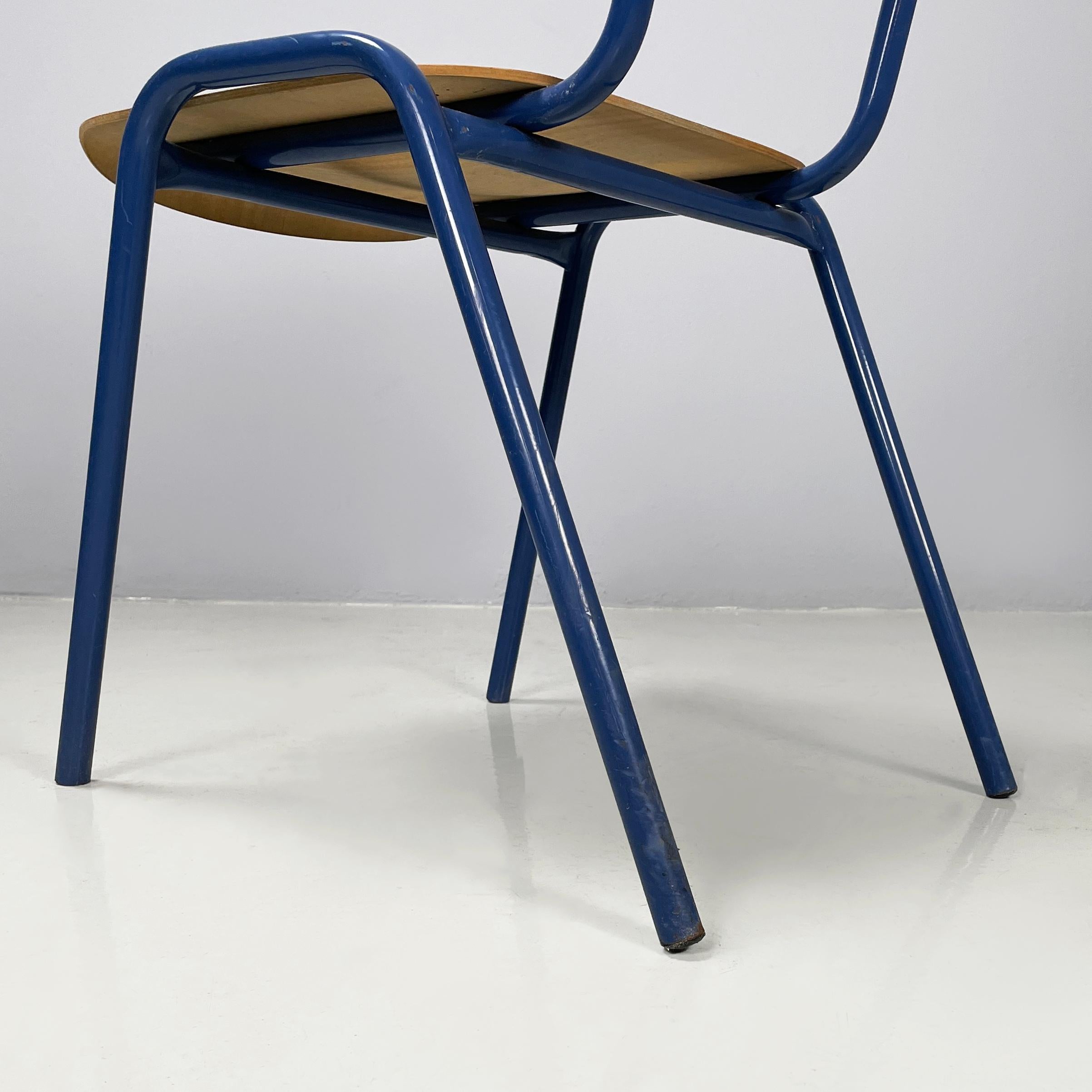 Italian modern Chair in wood and blue metal, 1970s For Sale 7