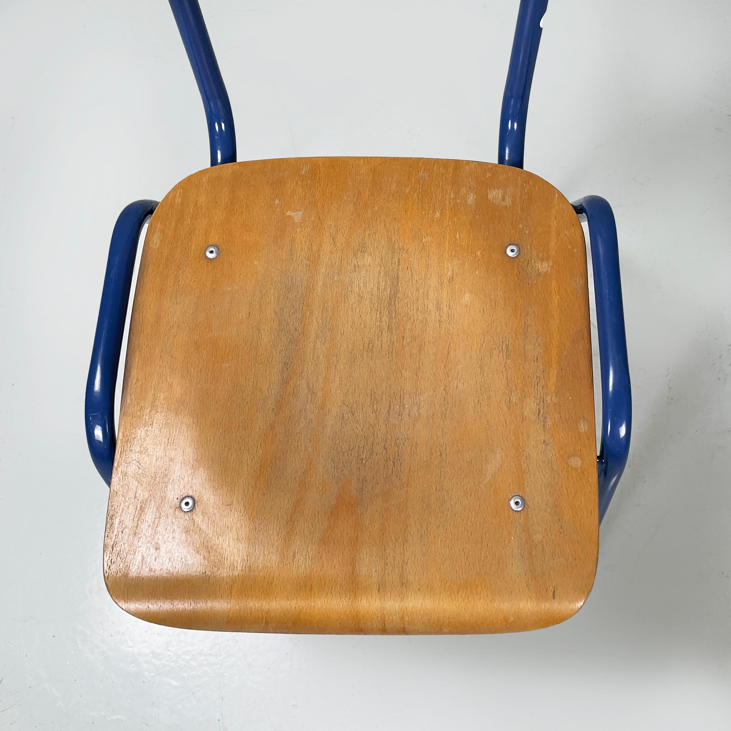 Metal Italian modern Chair in wood and blue metal, 1970s For Sale