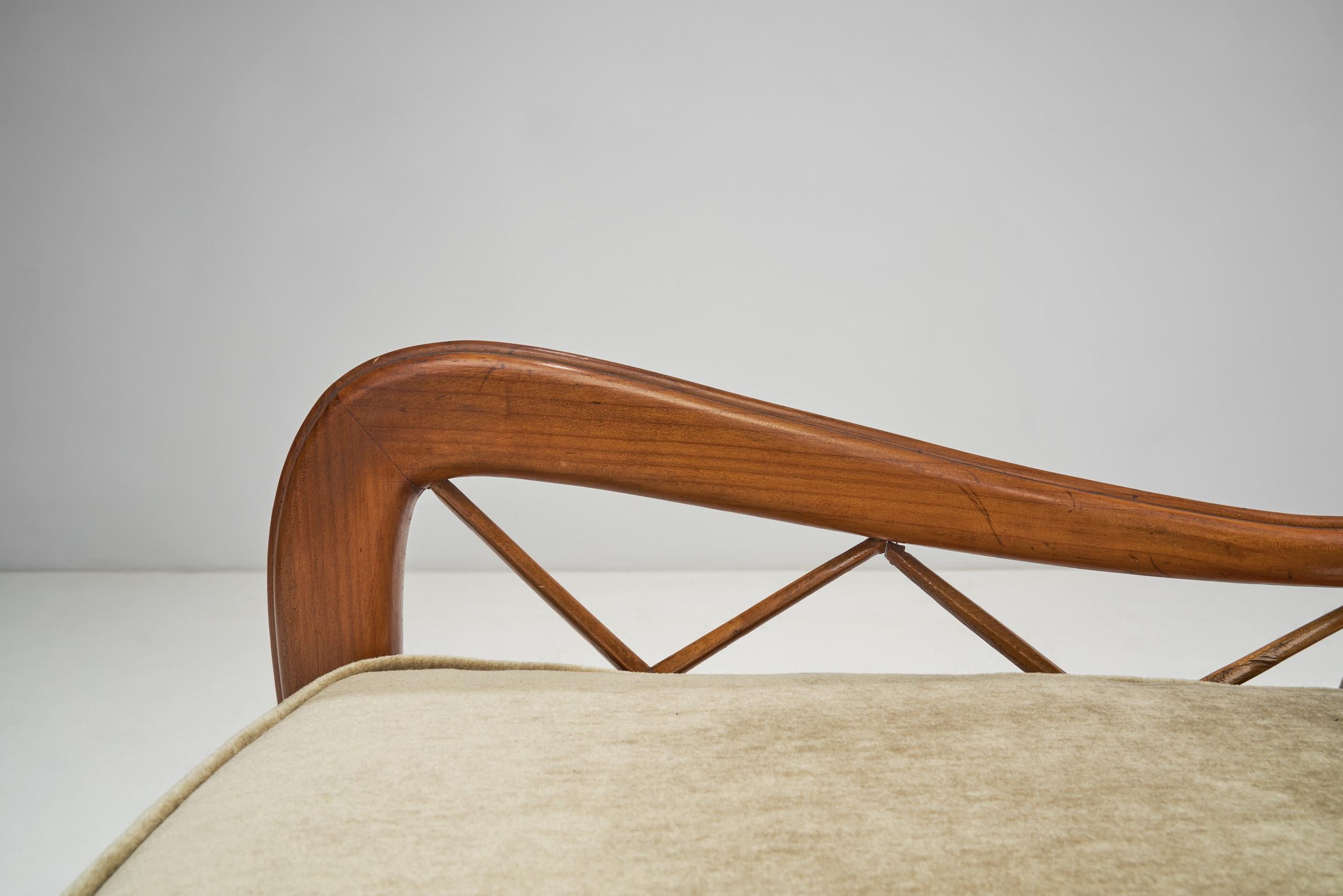 Italian Modern Lounge Chair Attributed to Paolo Buffa, Italy 1940s 6