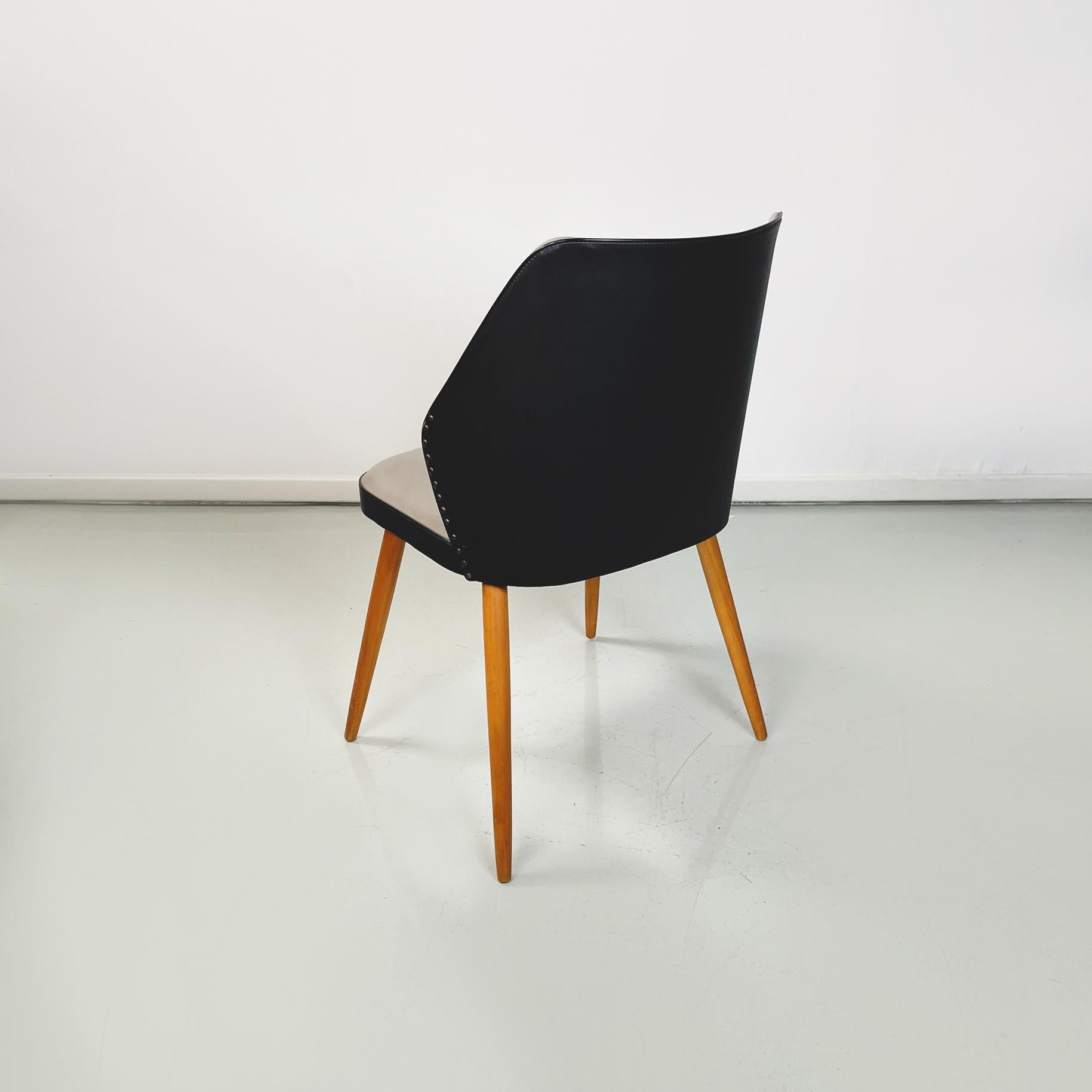 Moderne italienische Stühle aus schwarzem und grauem Leder und Holz, 1980er Jahre (Ende des 20. Jahrhunderts) im Angebot