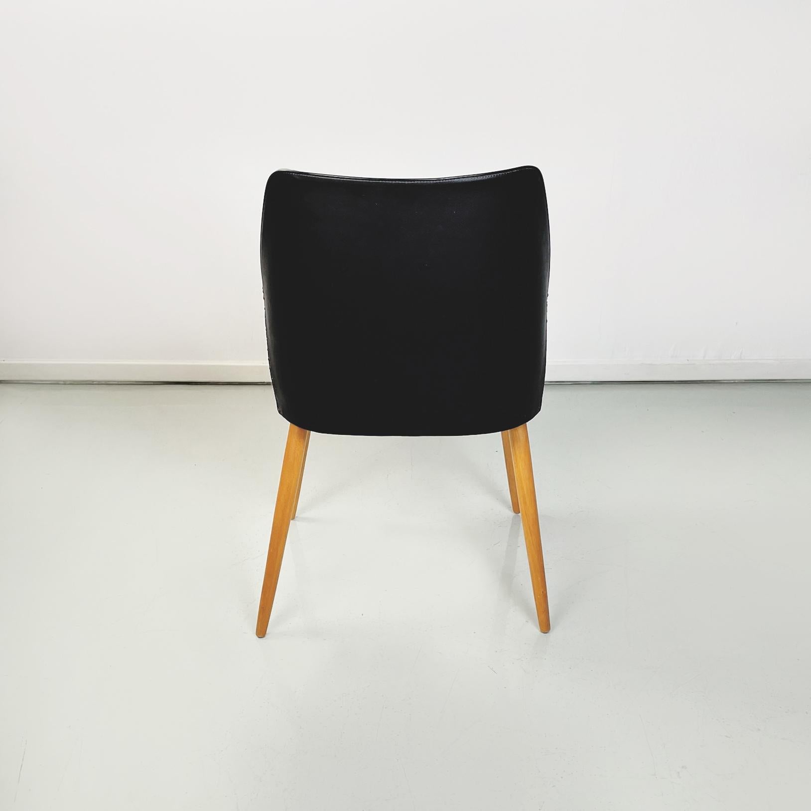 Late 20th Century Italian modern Chairs in black and gray leather and wood, 1980s For Sale