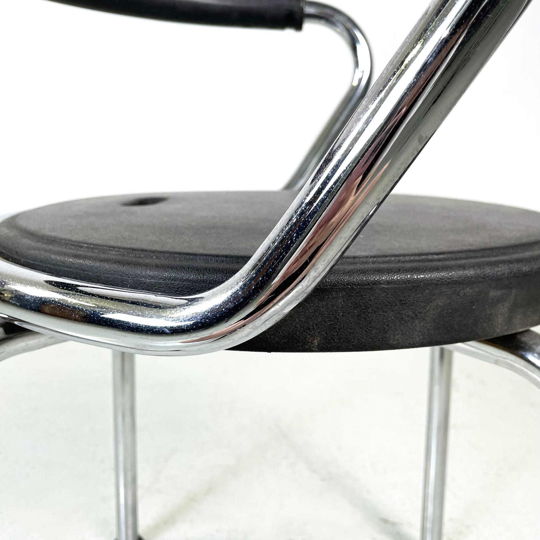 Italian Modern Chairs in Black Rubber and Metal by Airon, 1980s For Sale 3