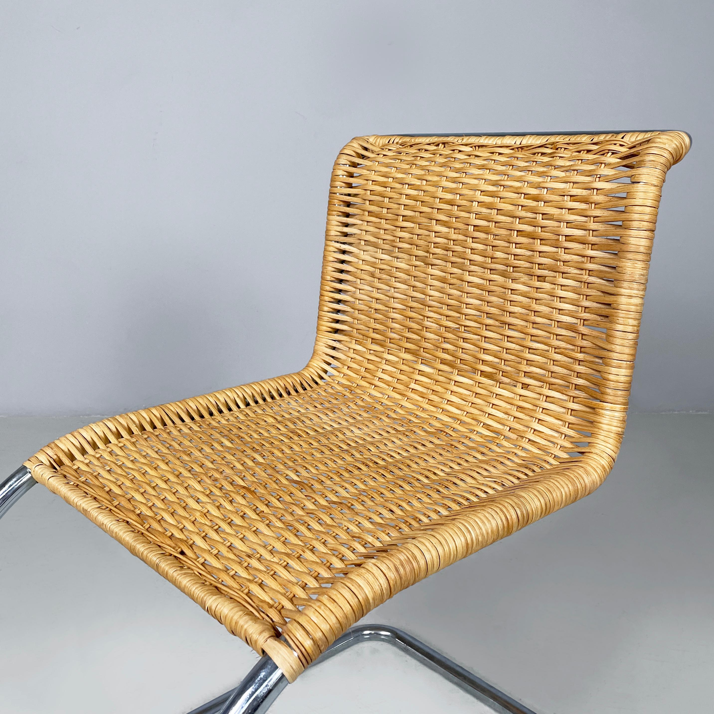 Steel Italian modern chairs in woven straw and curved steel, 1970s For Sale