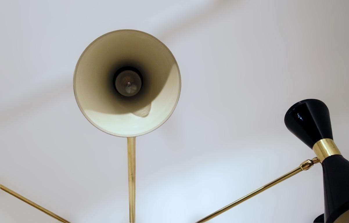 Lampadario moderno in ottone e smalto di Fabio LTD in vendita 1