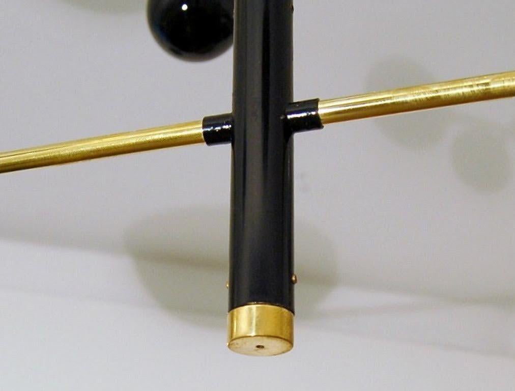 Lampadario moderno in ottone e smalto di Fabio LTD in vendita 2