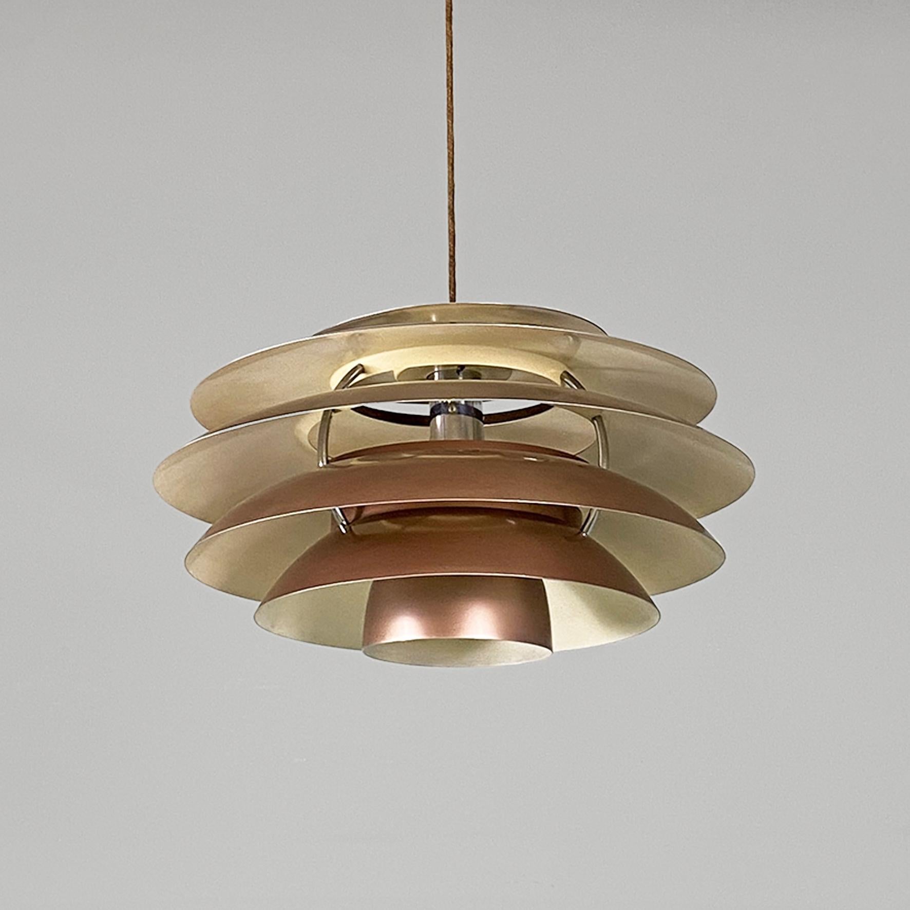 Modern Italian modern chandelier mod. 1262 by Stilnovo in metal and copper color, 1960s For Sale