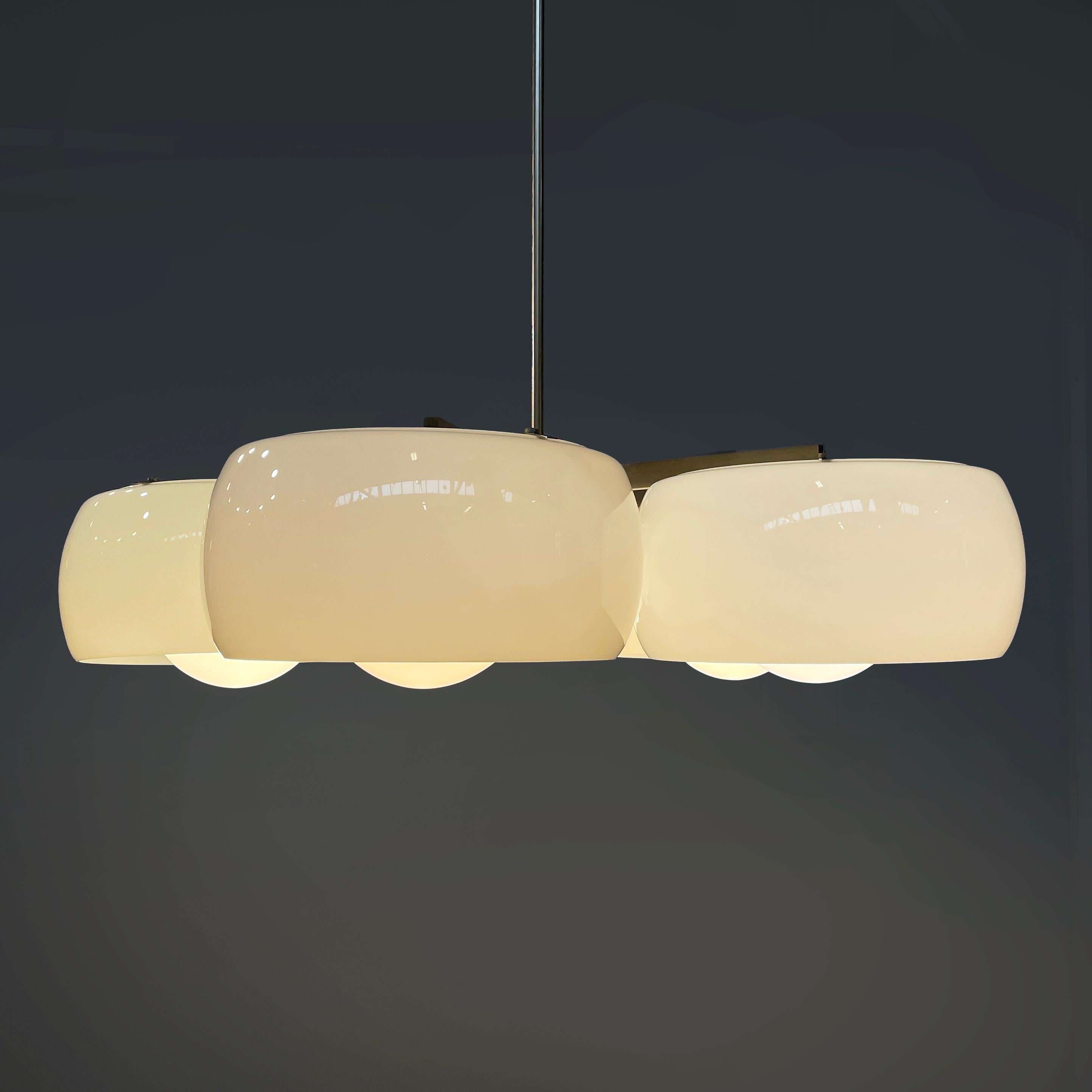 Moderno Lampadario moderno italiano Pentaclinio di Vico Magistretti per Artemide, anni '70 in vendita