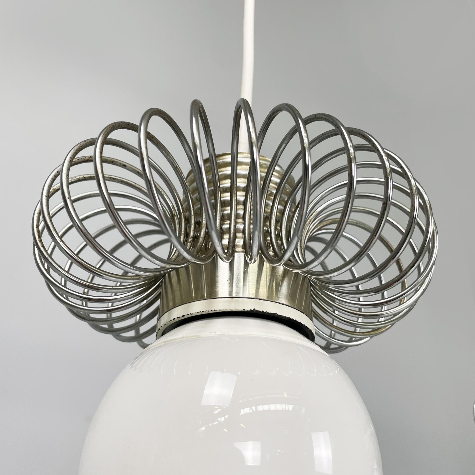 Late 20th Century Italian modern chandeliers in metal with spiral structure, 1980s en vente