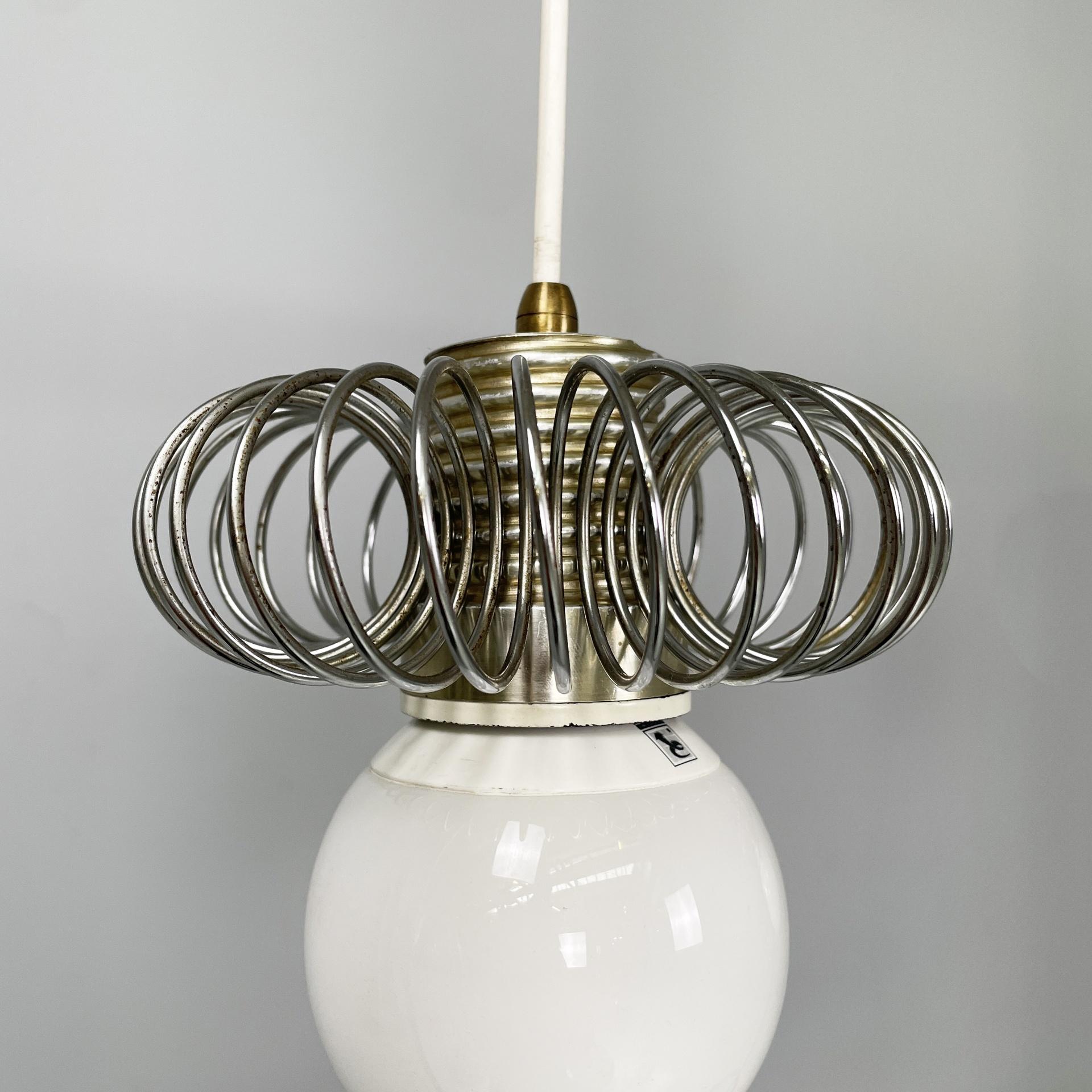 Métal Italian modern chandeliers in metal with spiral structure, 1980s en vente