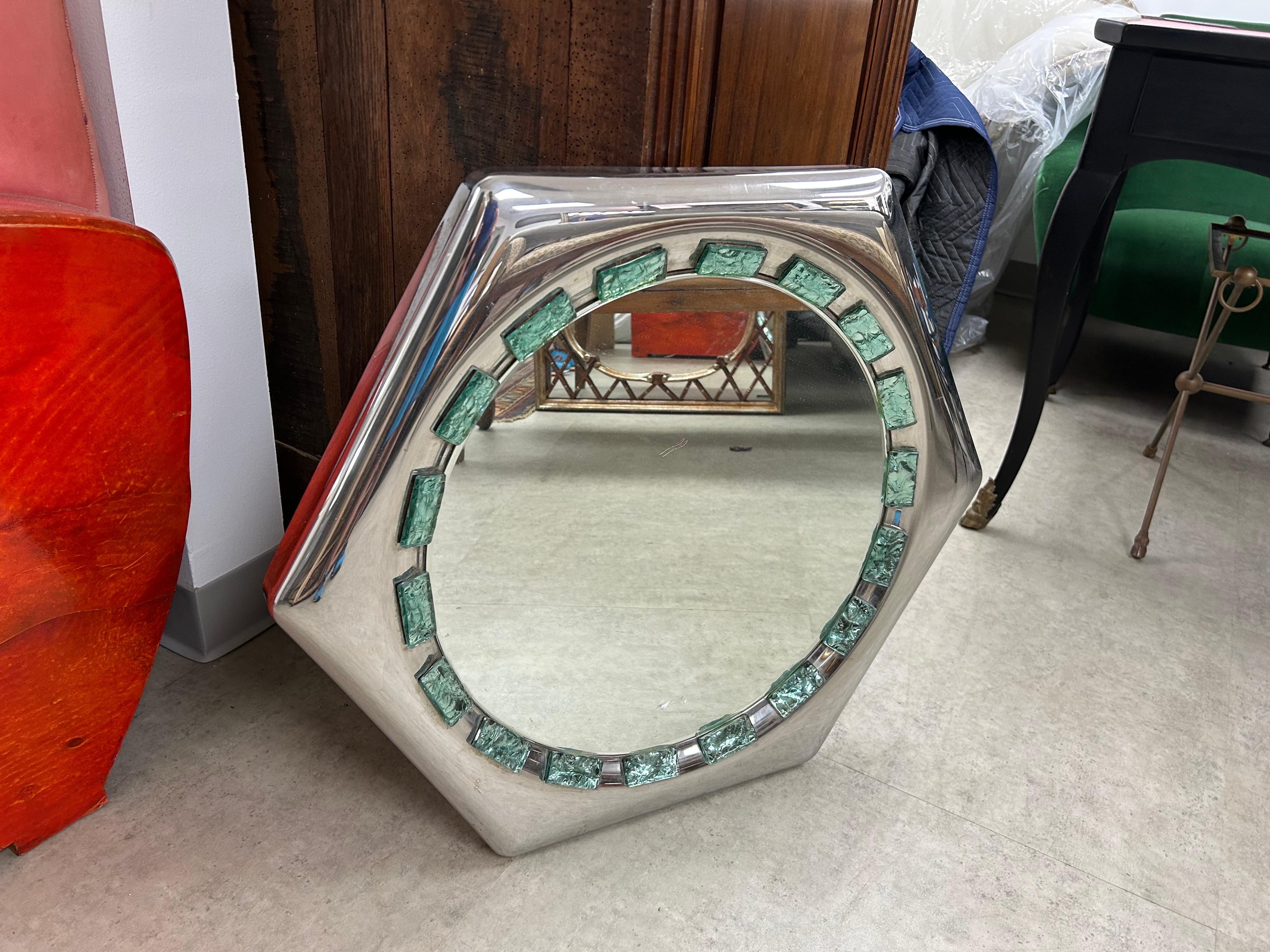 Miroir moderne italien en chrome et verre ciselé en vente 4