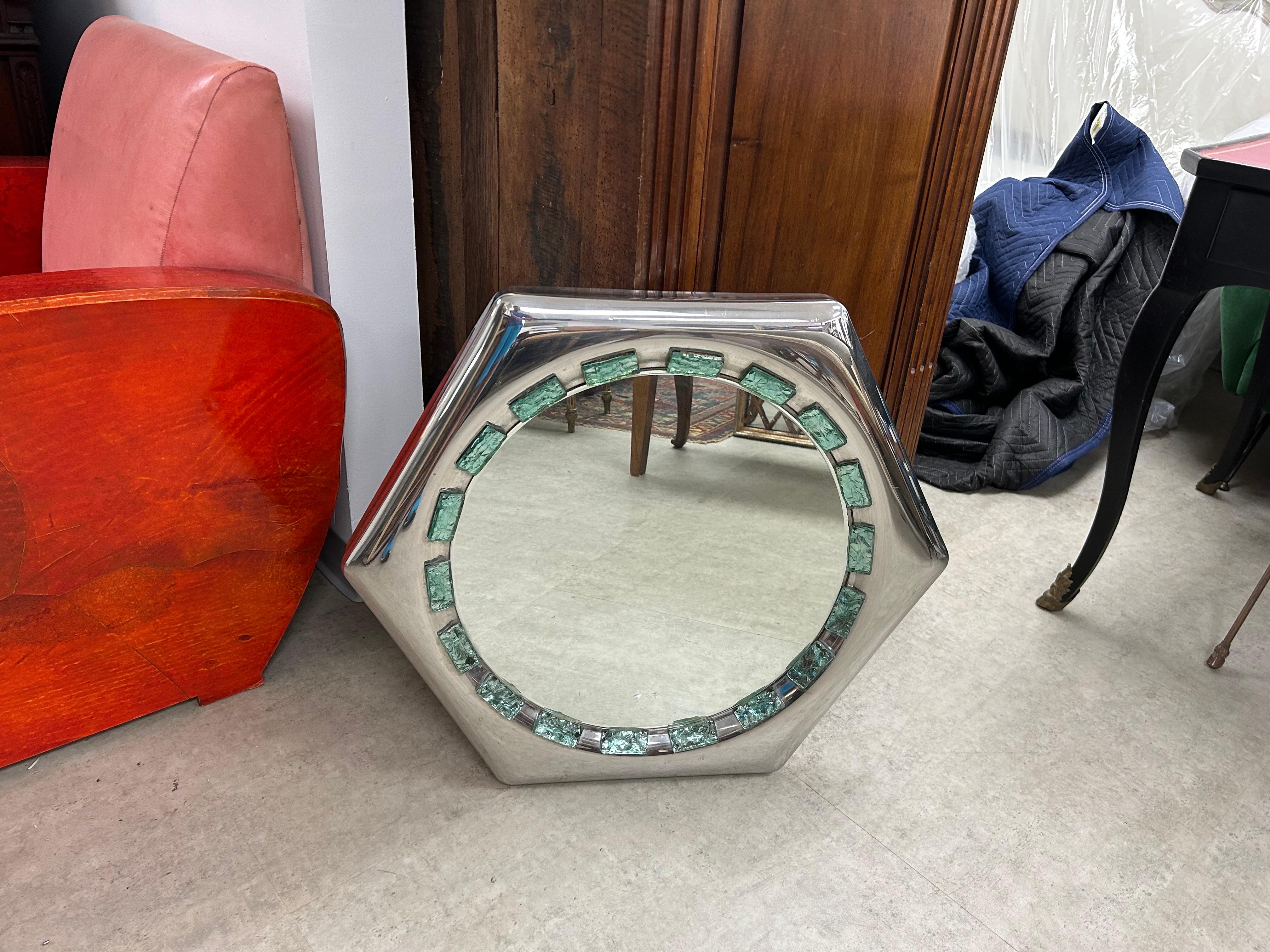 Miroir moderne italien en chrome et verre ciselé en vente 3