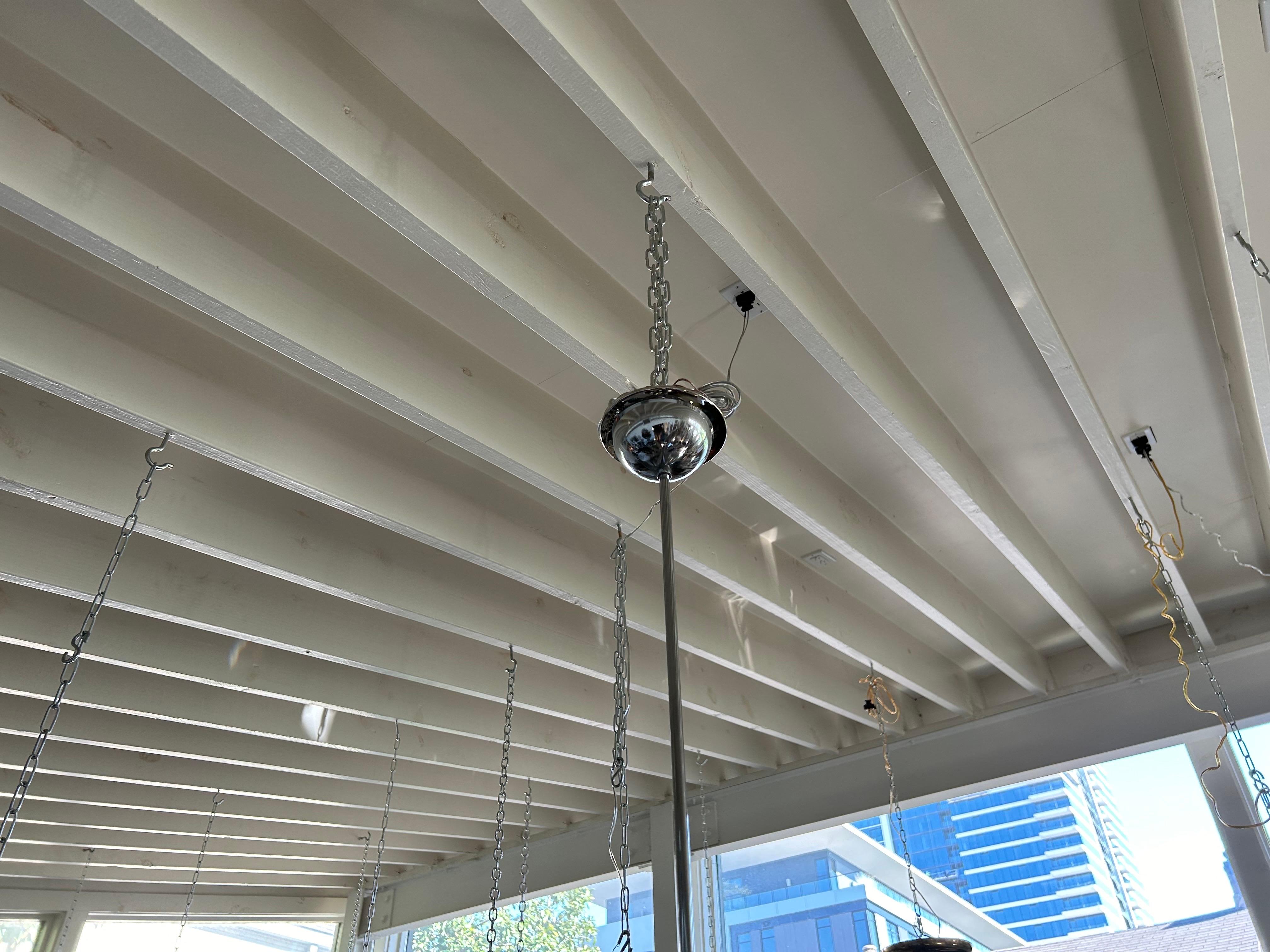 Lampadario moderno italiano in cromo di Gaetano Sciolari in vendita 2