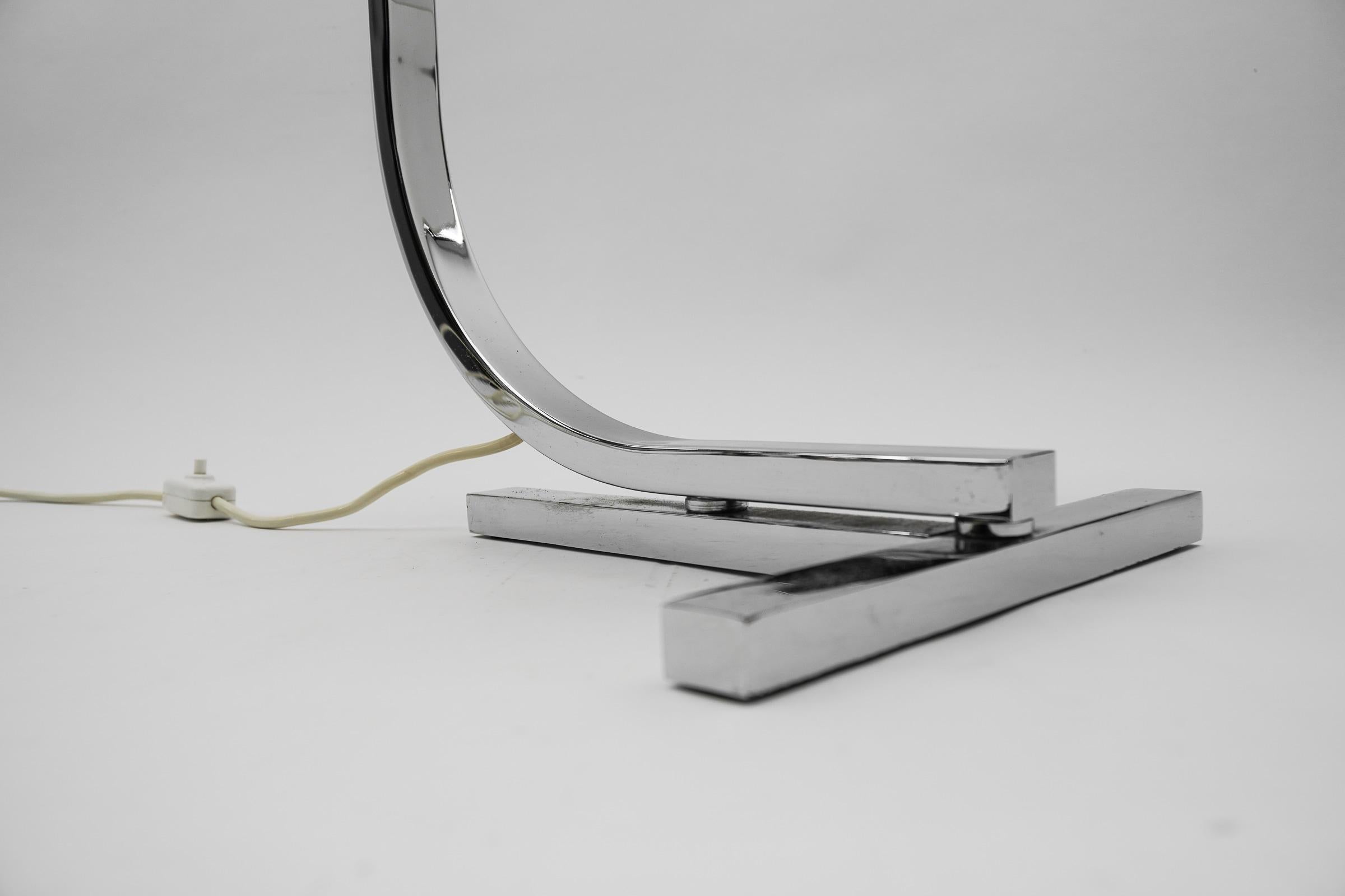 Italian Modern Chrome Glass Table Desk Lamp by Franco Albini for Sirrah For Sale 3