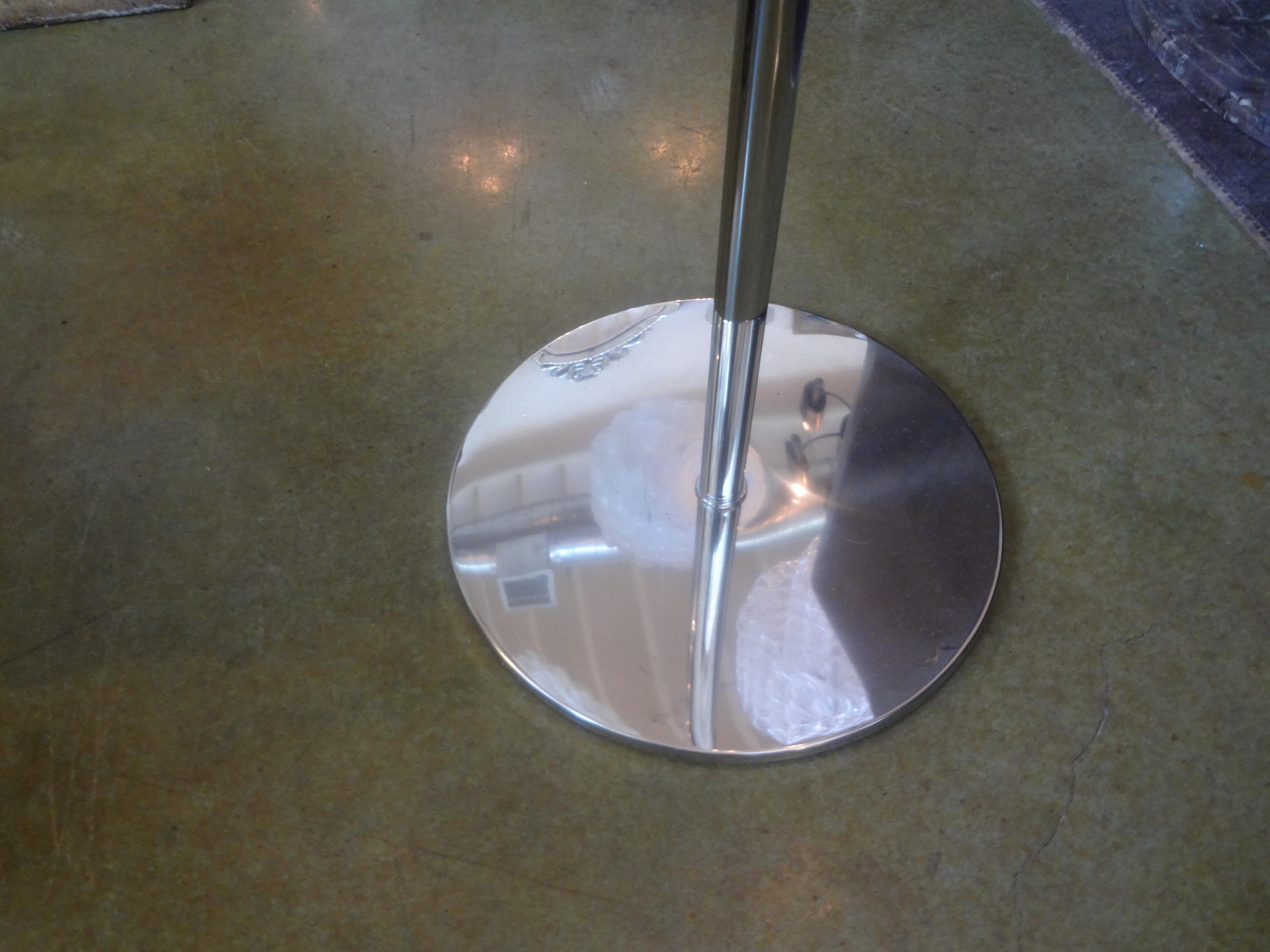 floor standing magnifying mirror
