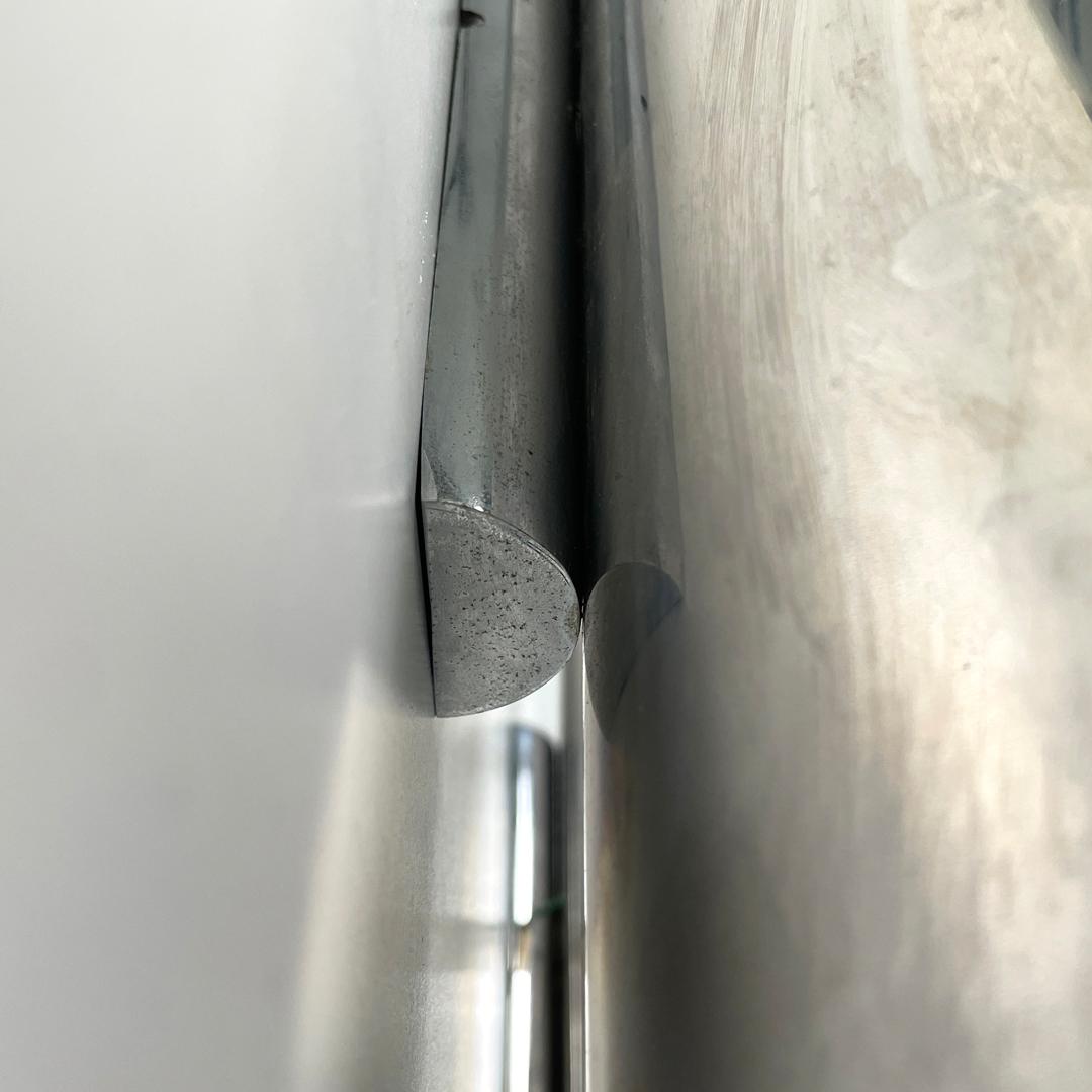Italian modern chromed metal and white cylindrical wall lamps, 1970s For Sale 4
