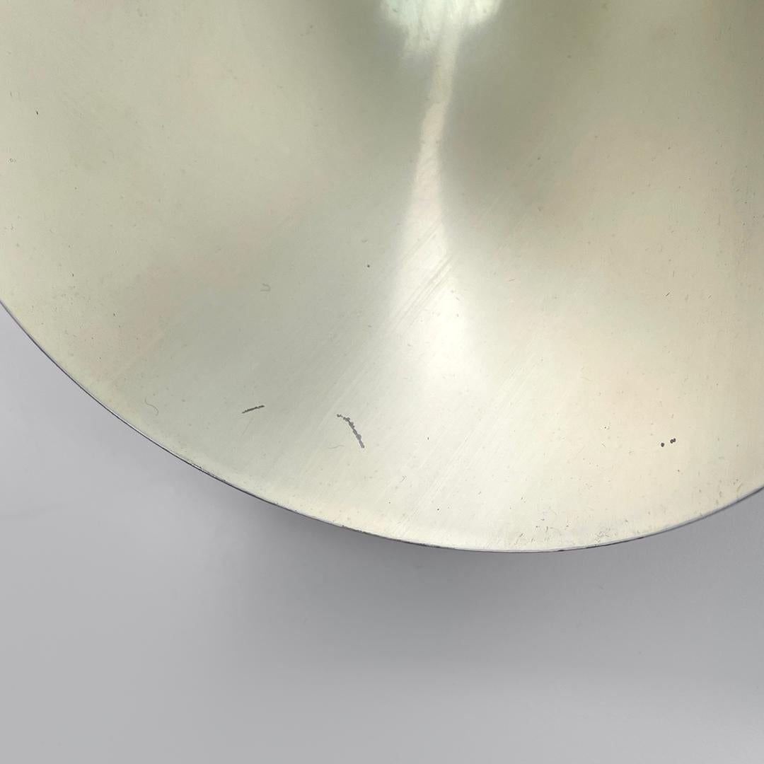 Lampade da parete cilindriche moderne italiane in metallo cromato e bianco, anni '70 in vendita 4
