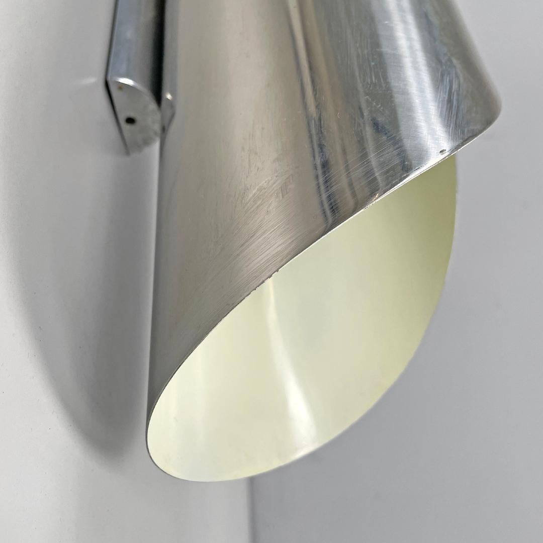 Italian modern chromed metal and white cylindrical wall lamps, 1970s For Sale 8