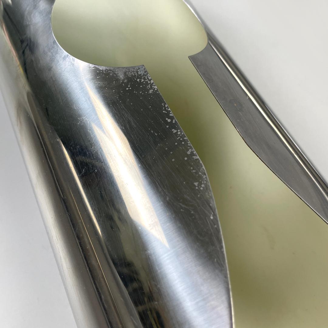 Italian modern chromed metal and white cylindrical wall lamps, 1970s For Sale 10