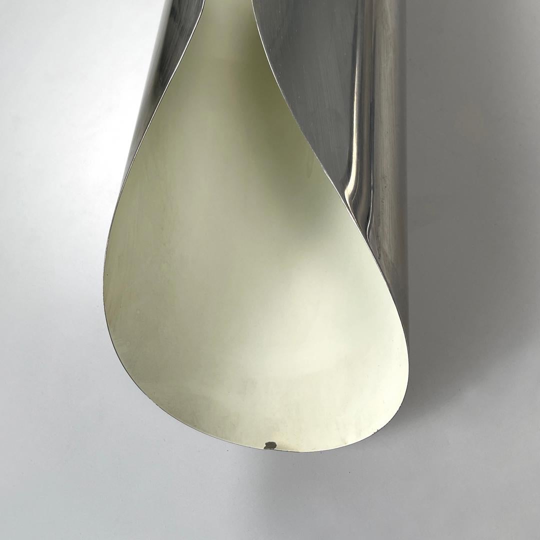 Italian modern chromed metal and white cylindrical wall lamps, 1970s For Sale 12