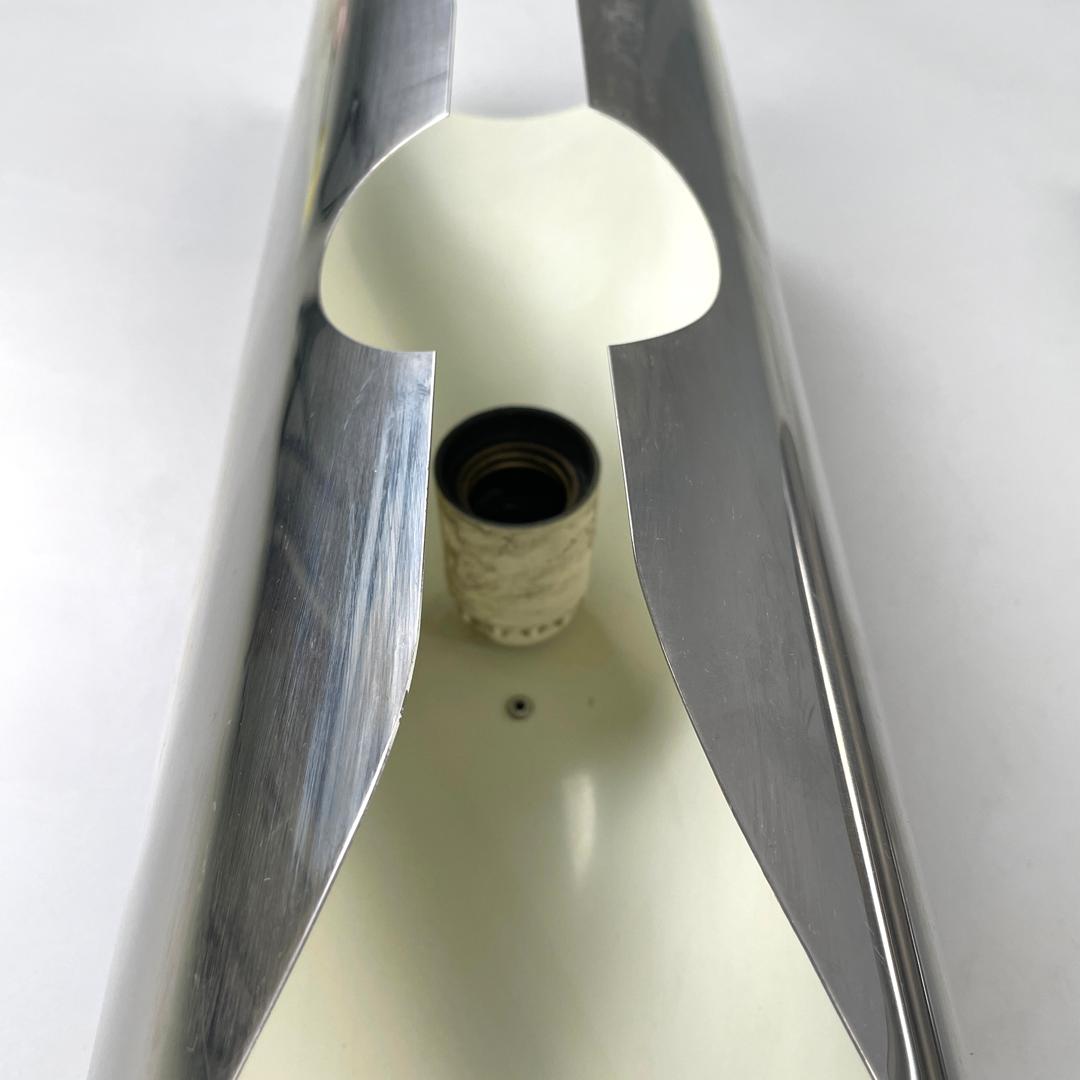 Lampade da parete cilindriche moderne italiane in metallo cromato e bianco, anni '70 in vendita 11