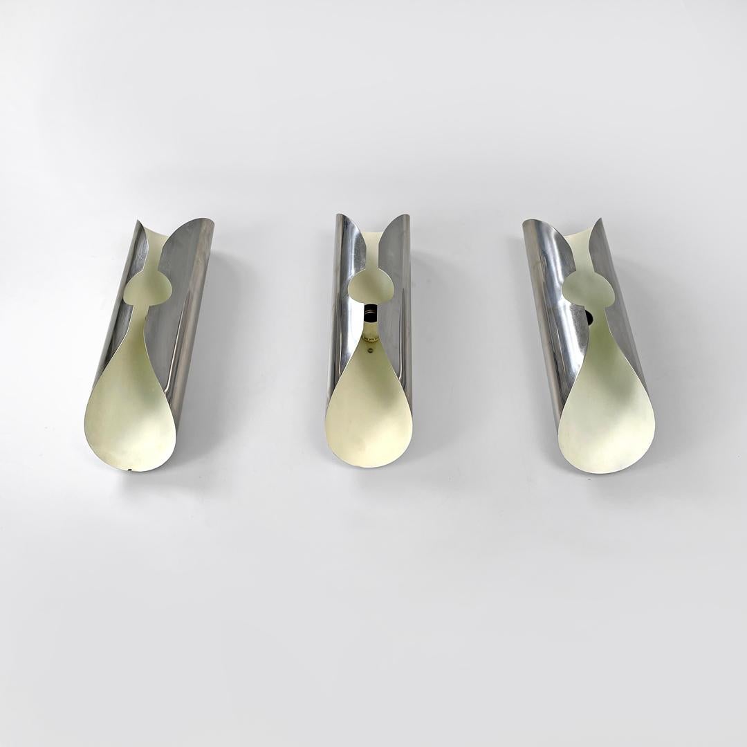 Italian modern chromed metal and white cylindrical wall lamps, 1970s In Fair Condition For Sale In MIlano, IT