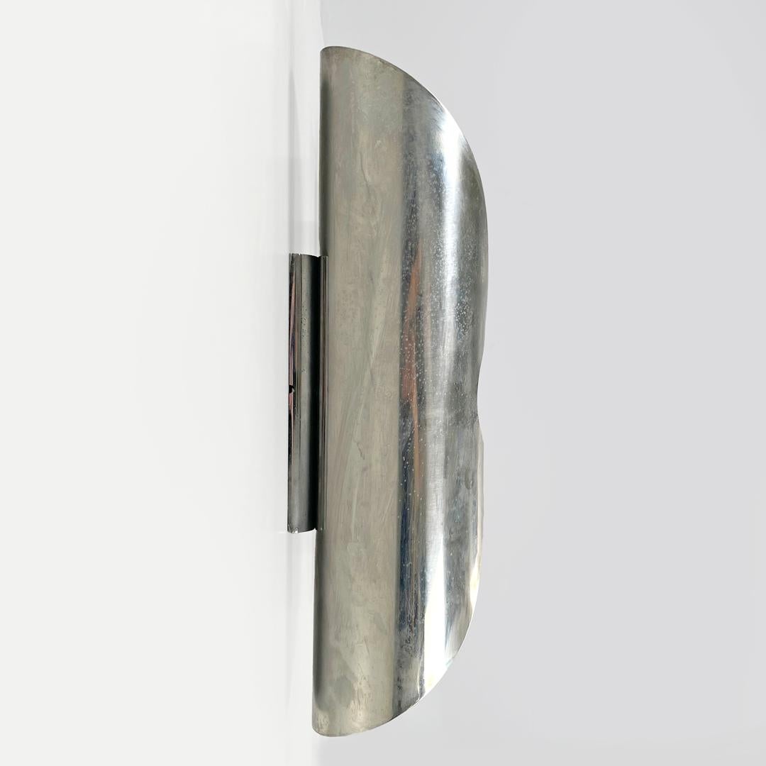 Late 20th Century Italian modern chromed metal and white cylindrical wall lamps, 1970s For Sale