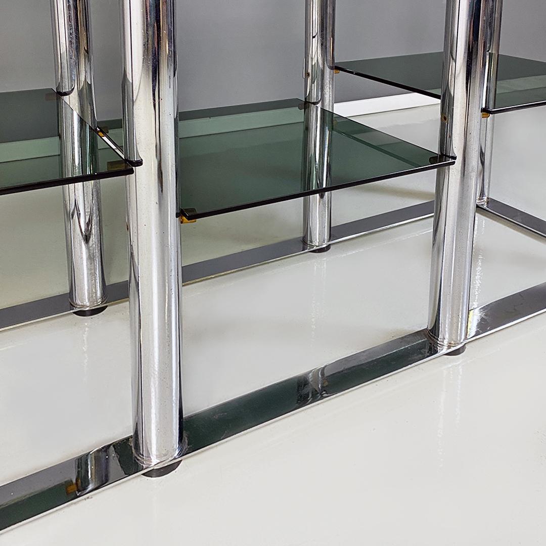 Italian Modern Chromed Steel and Smoked Glass Self Supporting Bookcase, 1970s For Sale 2