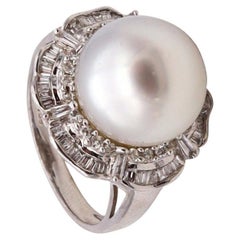 Italian Modern Classic Cocktail Ring In 18Kt Gold 1.21 Cts Diamonds White Pearl