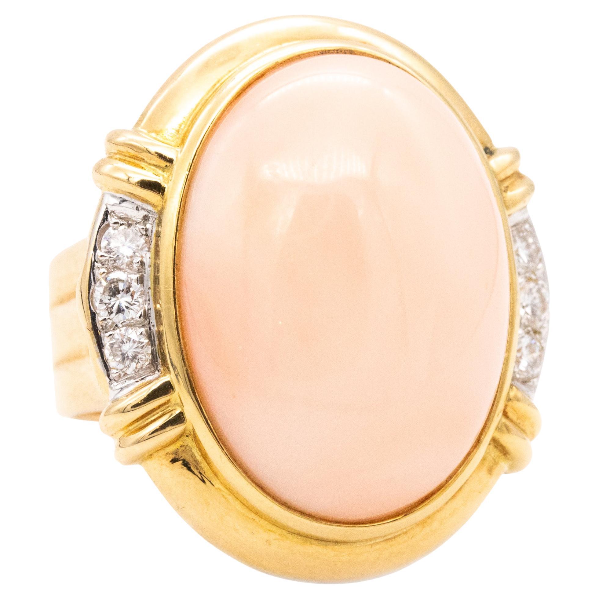 Italian Modern Cocktail Ring in 18kt Gold with 25.54 Cts Diamonds and Pink Coral For Sale