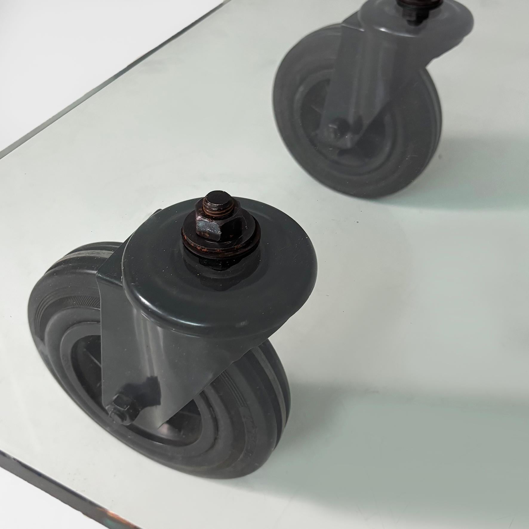 Tavolino da caffè moderno Tavolo con ruote di Gae Aulenti Fontana Arte, anni '80 2