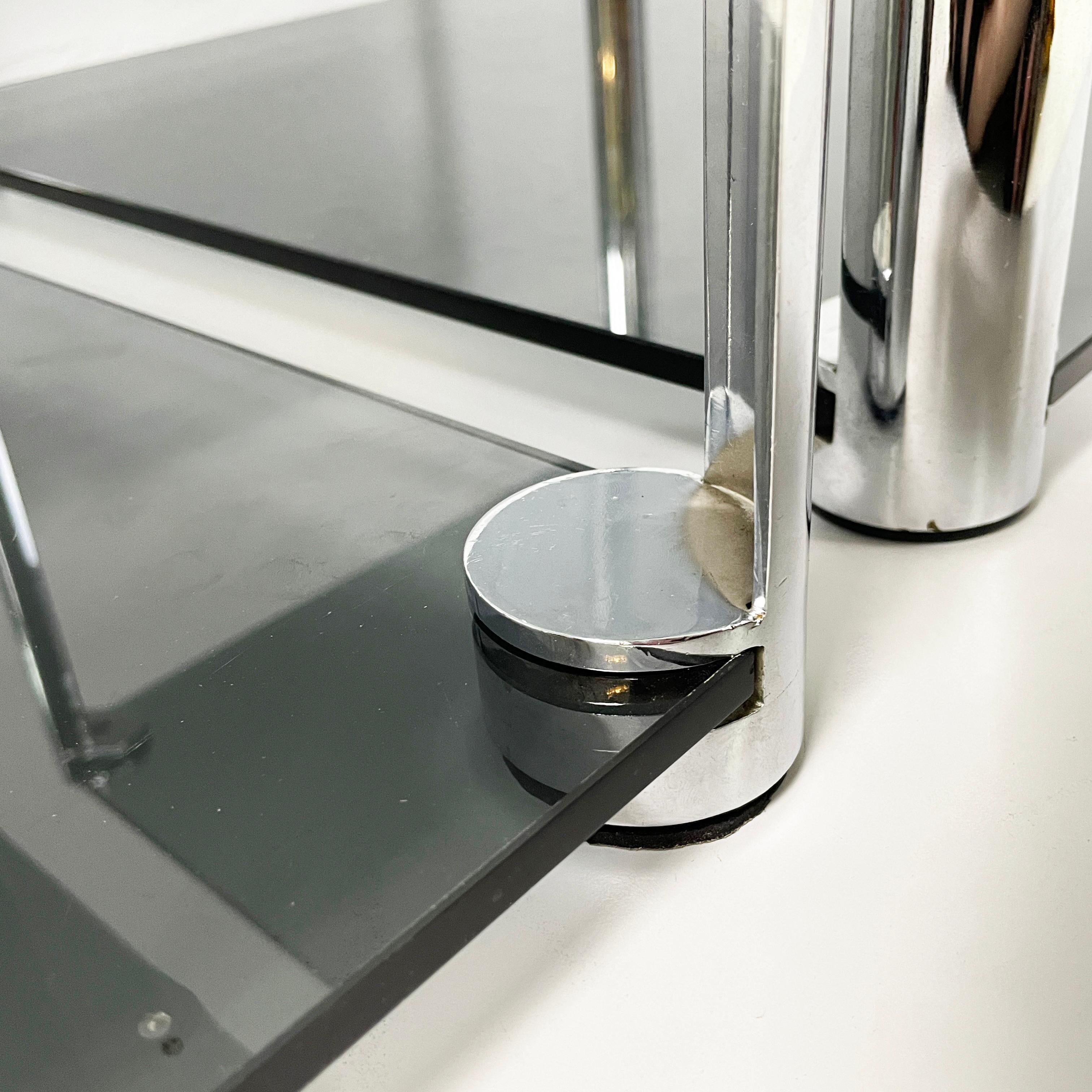 Tables basses italiennes modernes en verre fumé et métal chromé, années 1980 en vente 10