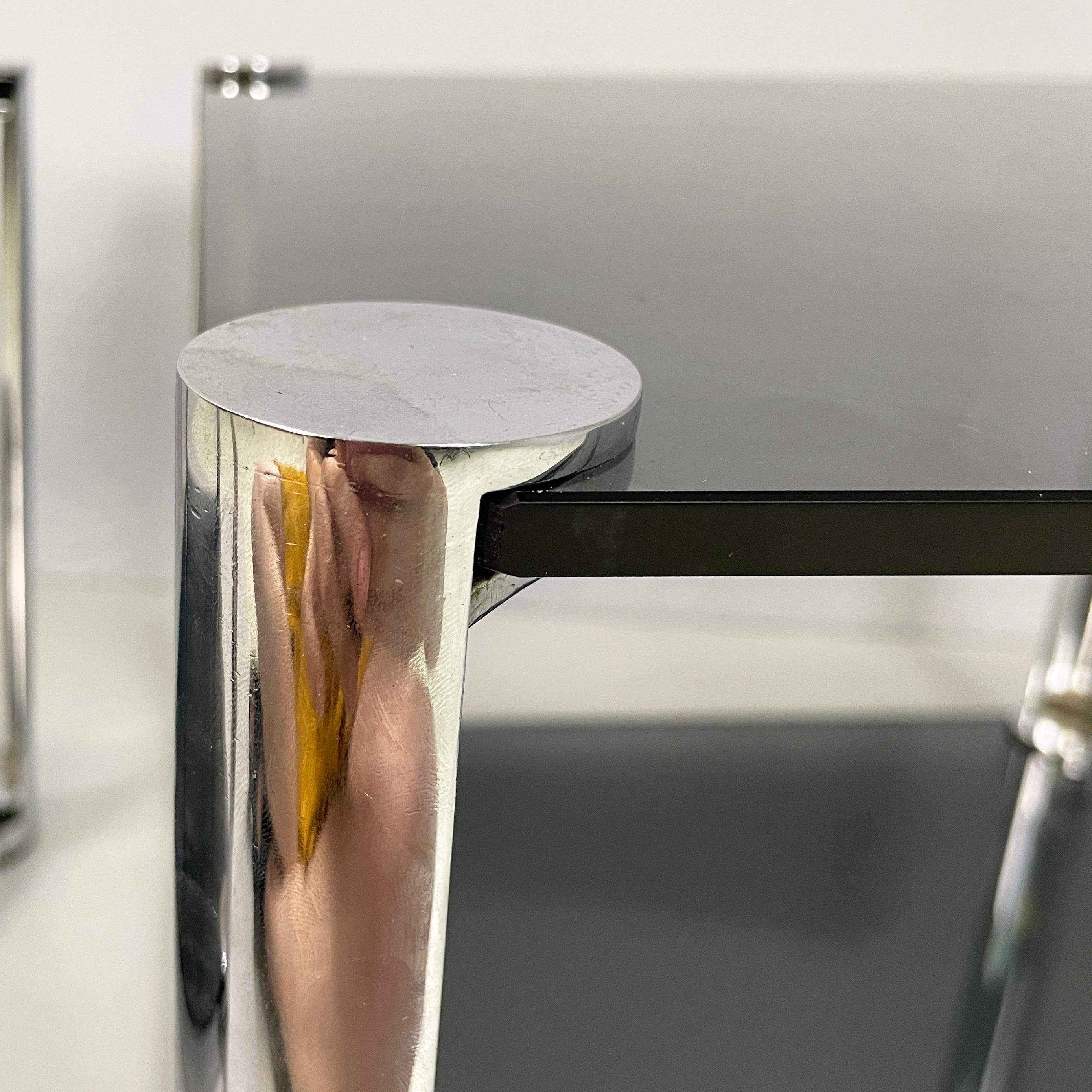 Fin du 20e siècle Tables basses italiennes modernes en verre fumé et métal chromé, années 1980 en vente