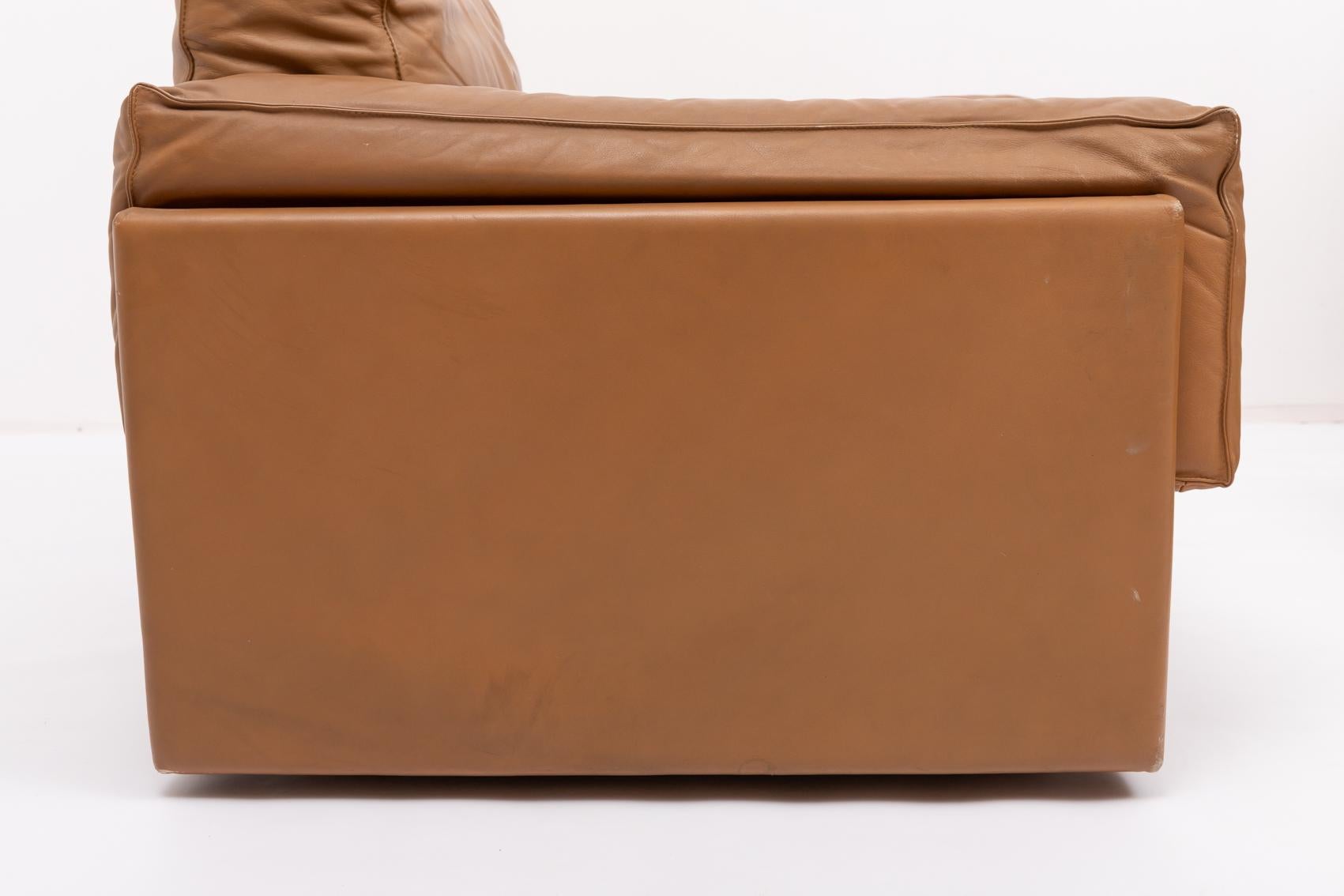 Italian Modern cognac leather club armchairs For Sale 3