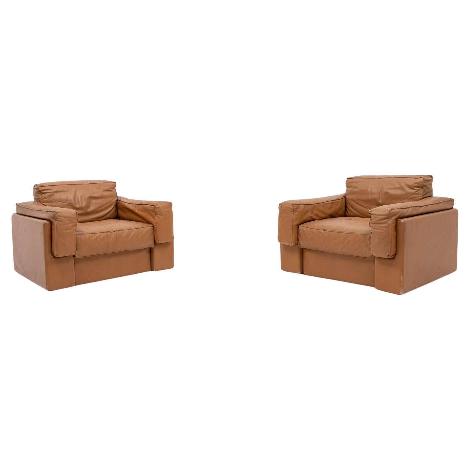 Italian Modern cognac leather club armchairs For Sale
