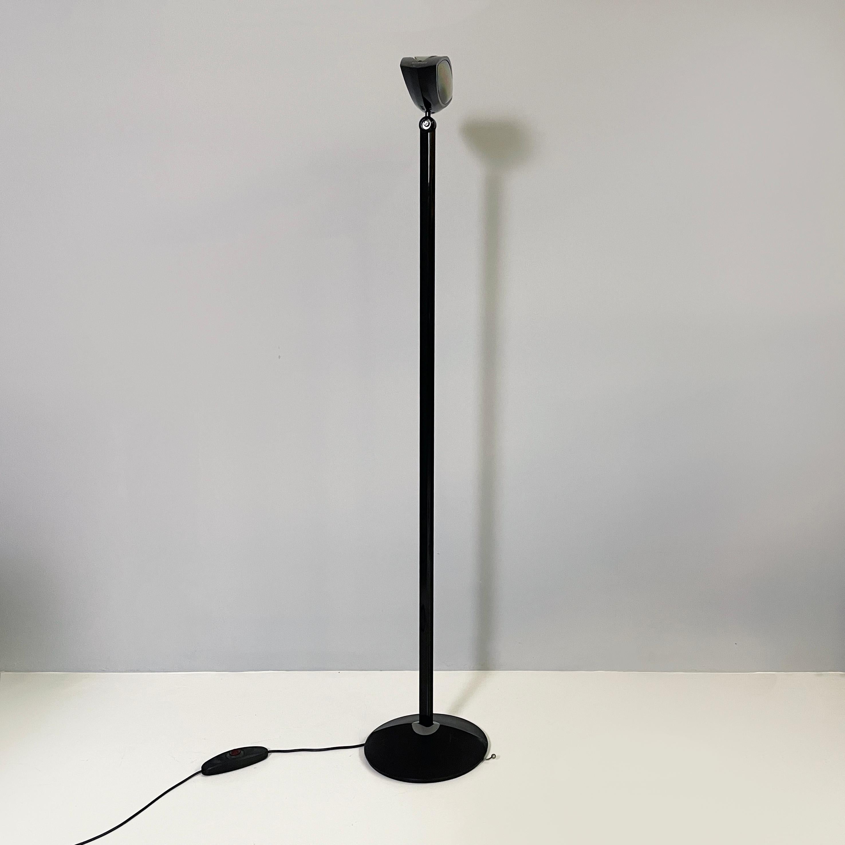 Italian modern color glass and metal Floor lamp Aeto by Lombardo for Flos, 1980s In Good Condition For Sale In MIlano, IT