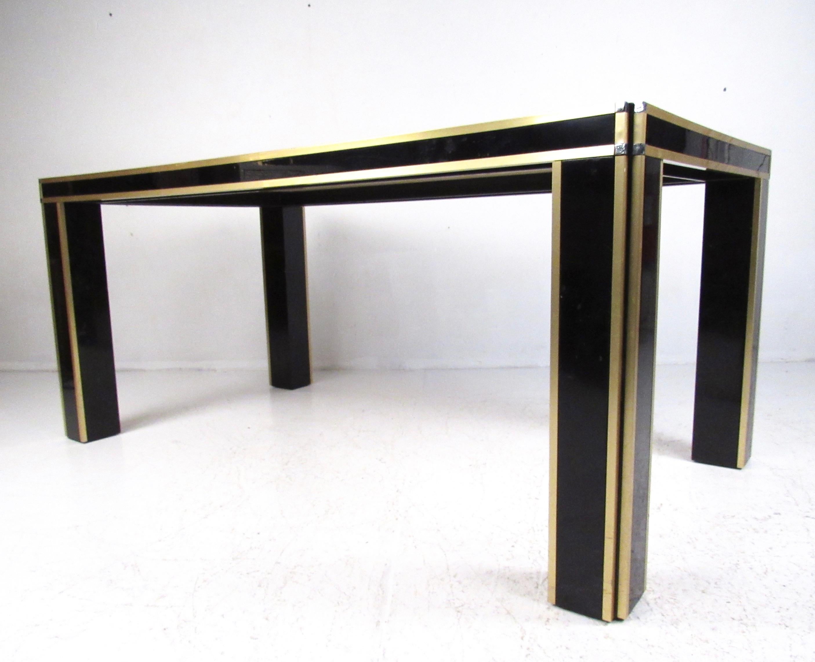 Italian Modern Conference or Dining Table In Fair Condition In Brooklyn, NY