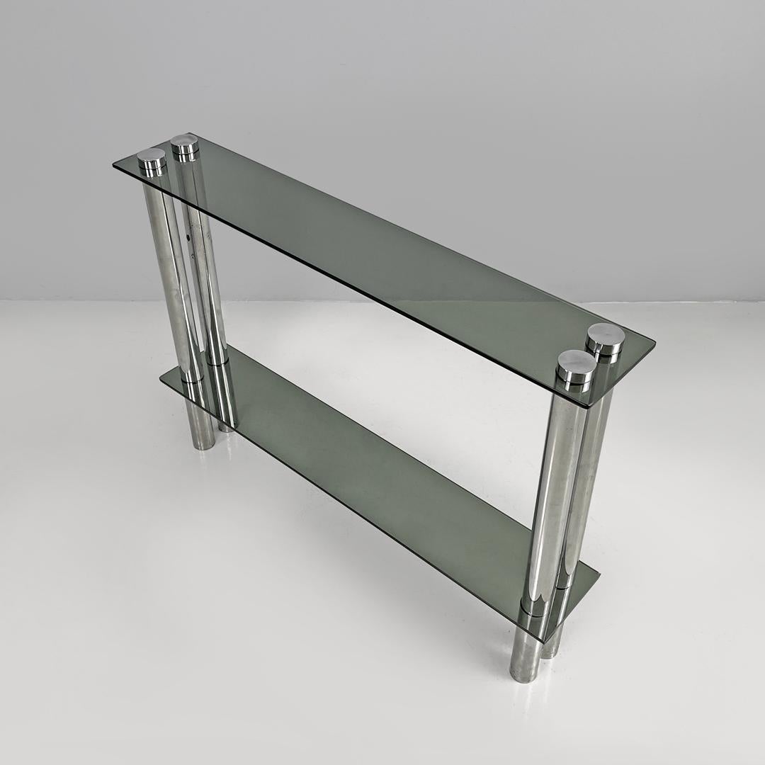 Italian modern console with two smoked glass tops and chromed metal legs, 1970s In condizioni discrete in vendita a MIlano, IT