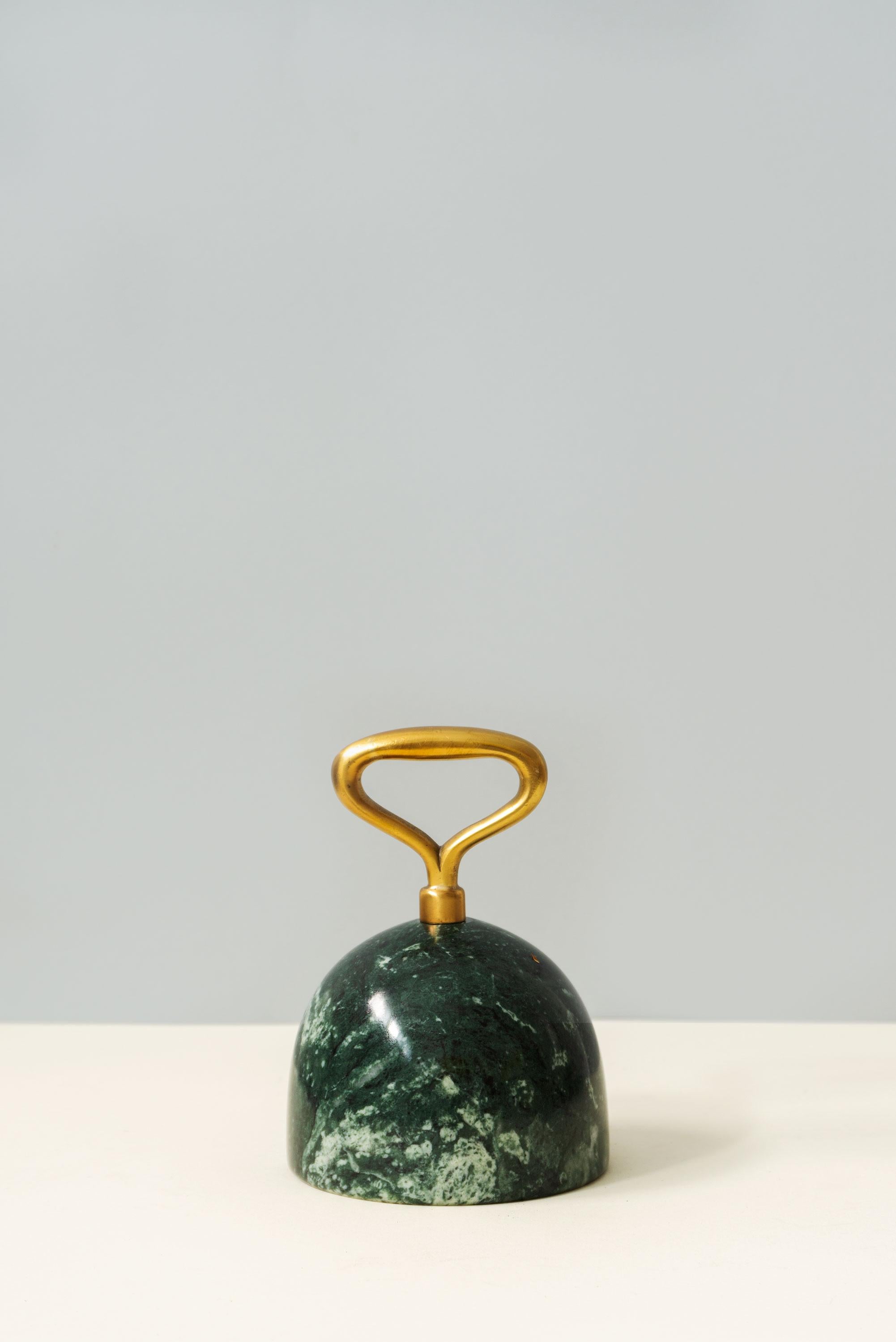 Italian modern contemporary doorstop or decorative object in marble For Sale 1