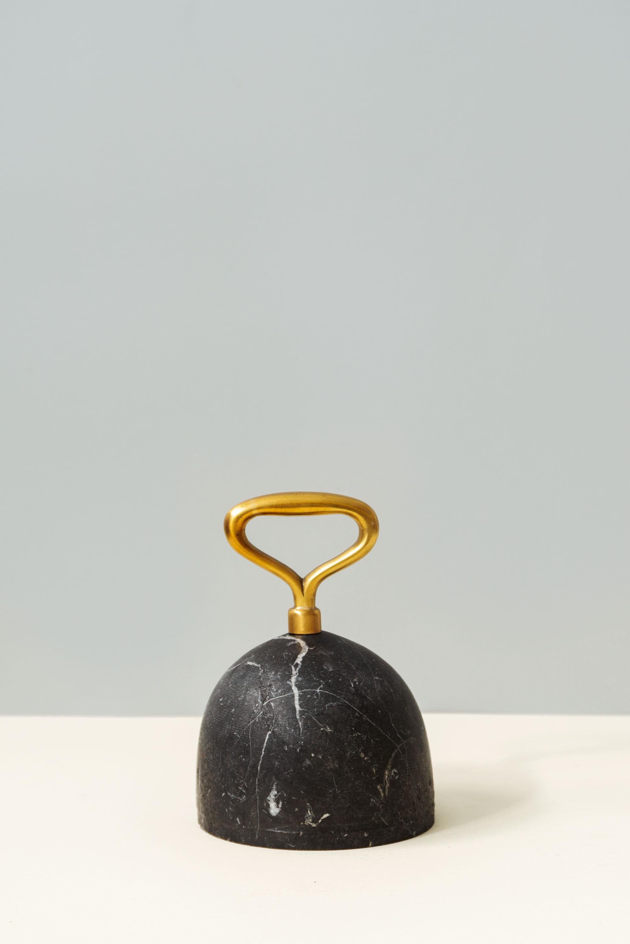 Italian modern contemporary doorstop or decorative object in marble For Sale 2