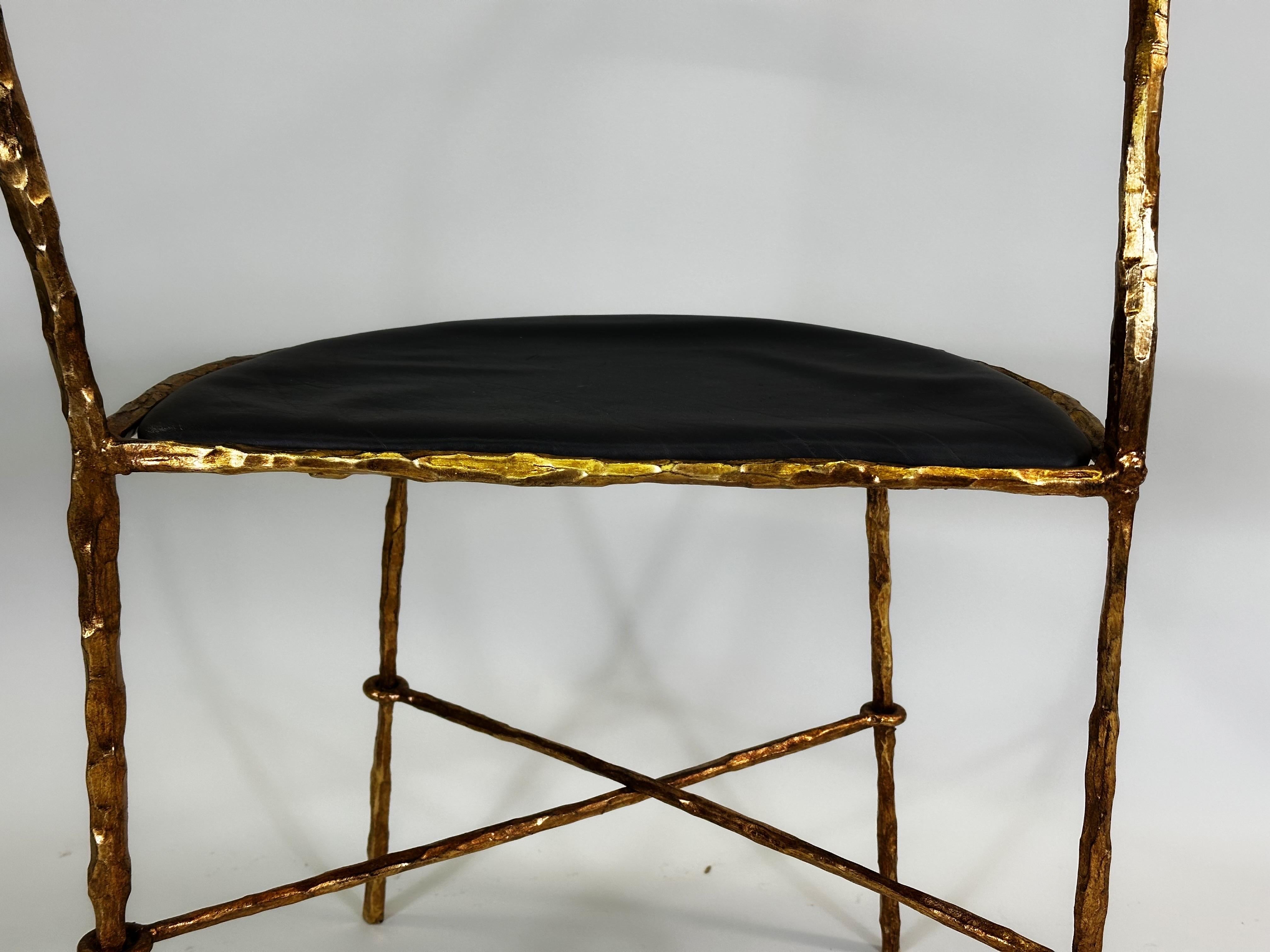 Silla Artesana Italiana Moderna de Hierro Martillado Dorado de Giovanni Banci para Hermes en venta 8