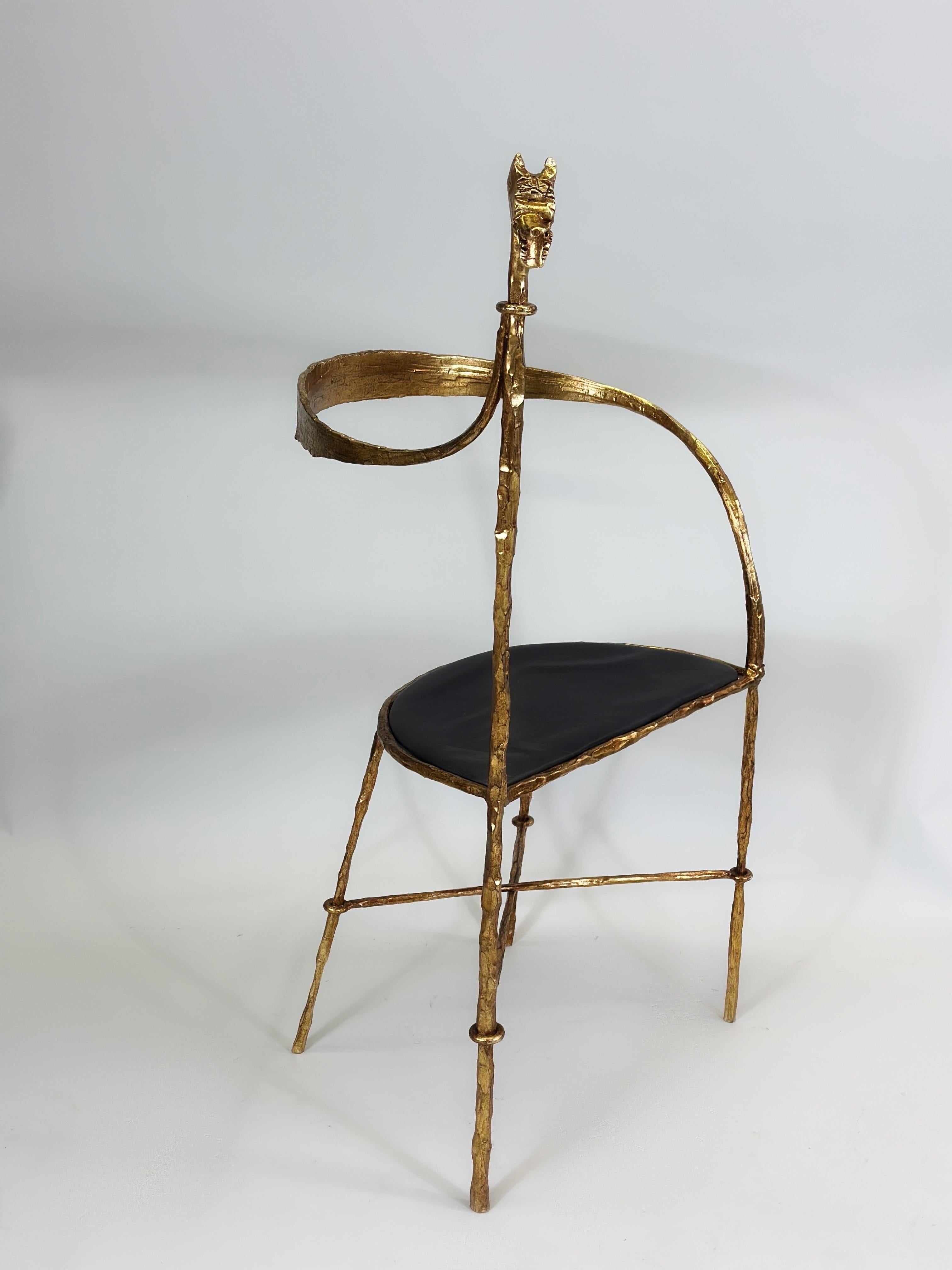 Silla Artesana Italiana Moderna de Hierro Martillado Dorado de Giovanni Banci para Hermes Italiano en venta