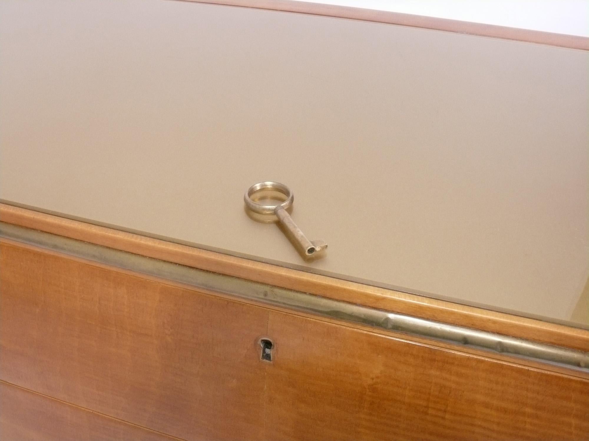 Italienische Modern Credenza im Stil von Gio Ponti circa 1950er Jahre 70