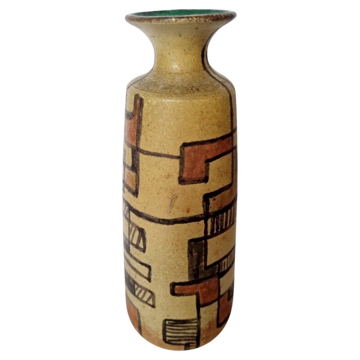 Nice ceramic vase produce by Ceramiche Biancoli in Italy
Made in the 60s
Cubisem patern
