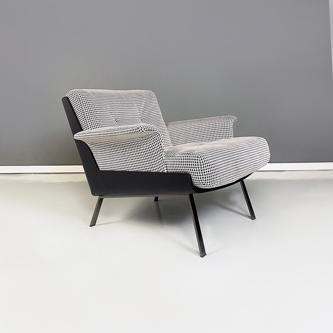 Moderner italienischer Daiki-Sessel von Marcio Kogan und Studio MK27 für Minotti 2020er Jahre  (Postmoderne) im Angebot