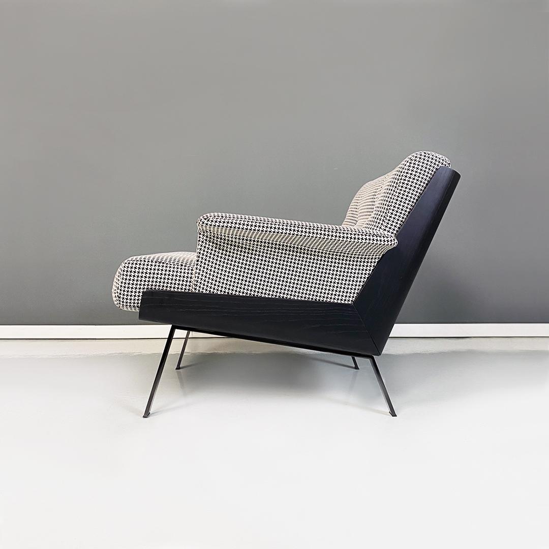Contemporary Italian modern Daiki armchair by Marcio Kogan and Studio MK27 for Minotti 2020s  For Sale