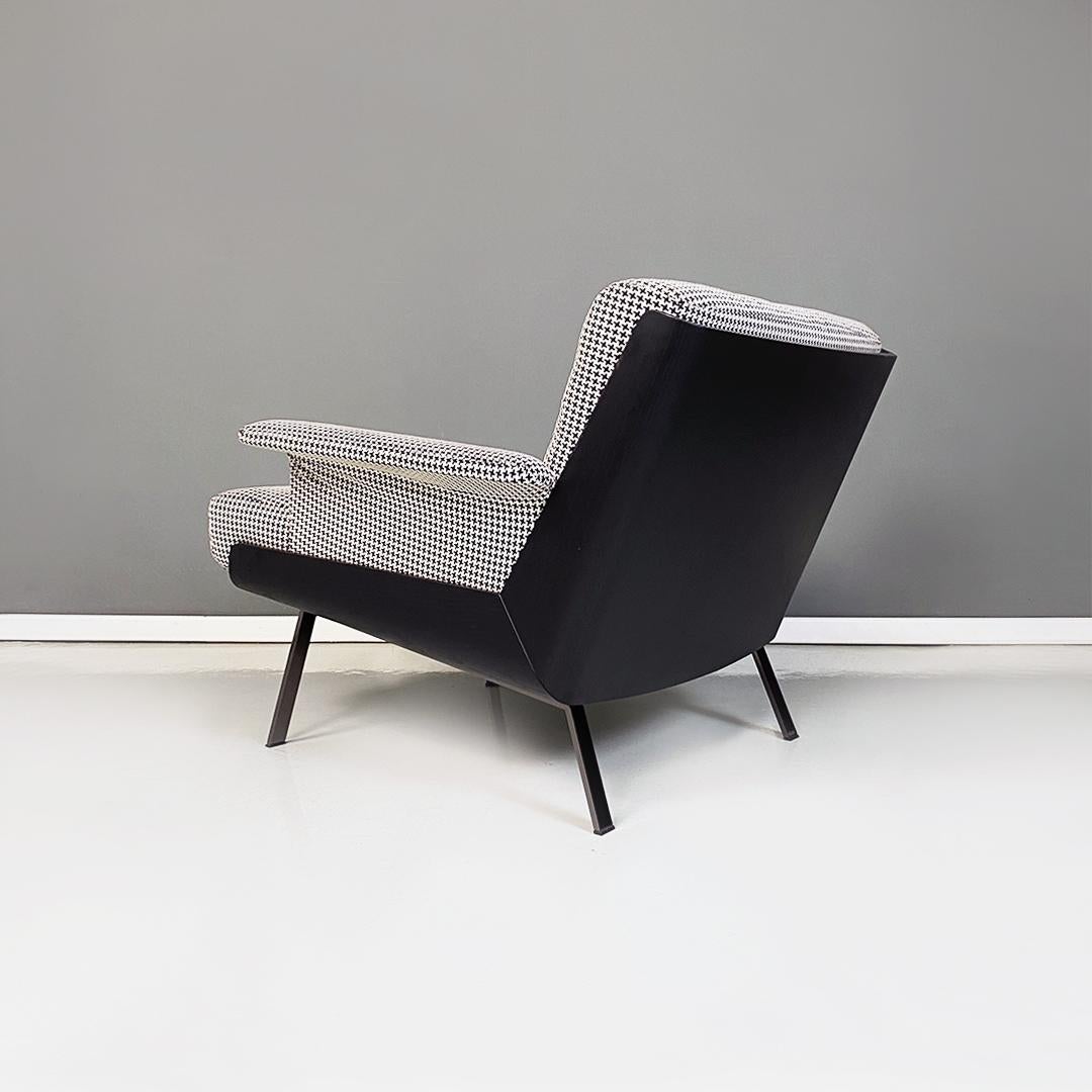 Steel Italian modern Daiki armchair by Marcio Kogan and Studio MK27 for Minotti 2020s  For Sale